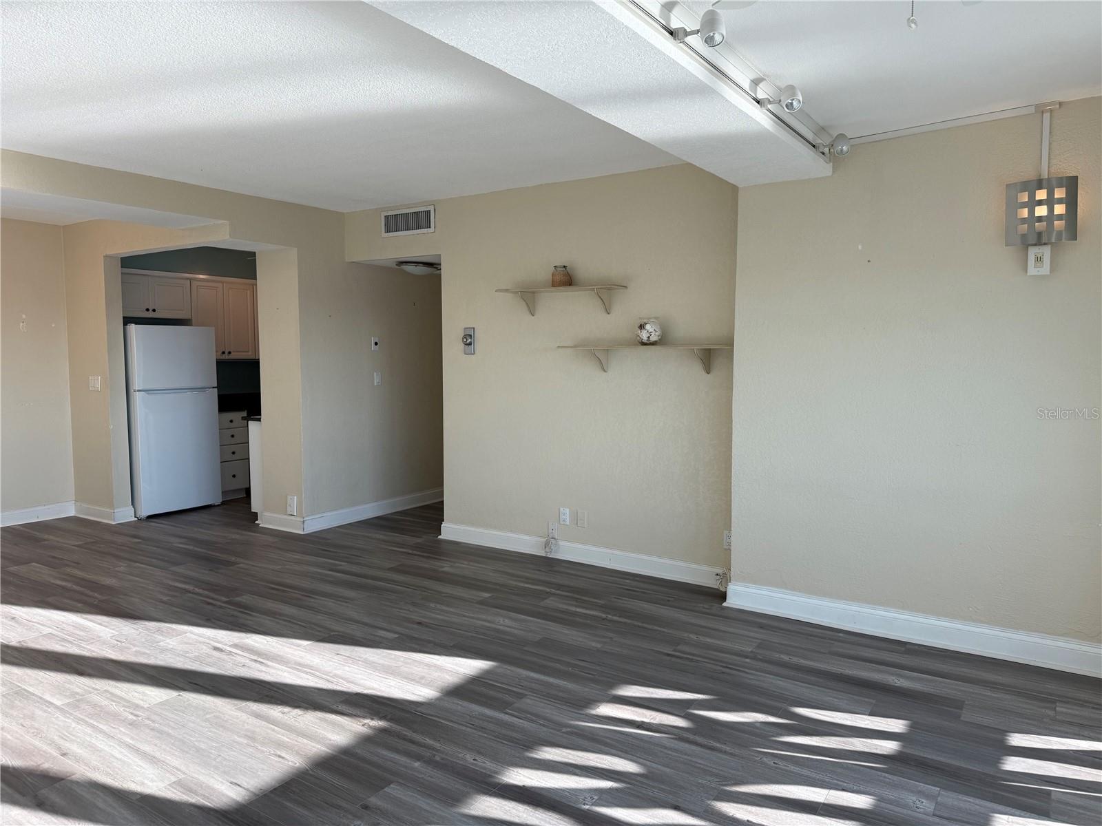 HORIZON HOUSE CO-OP - Residential