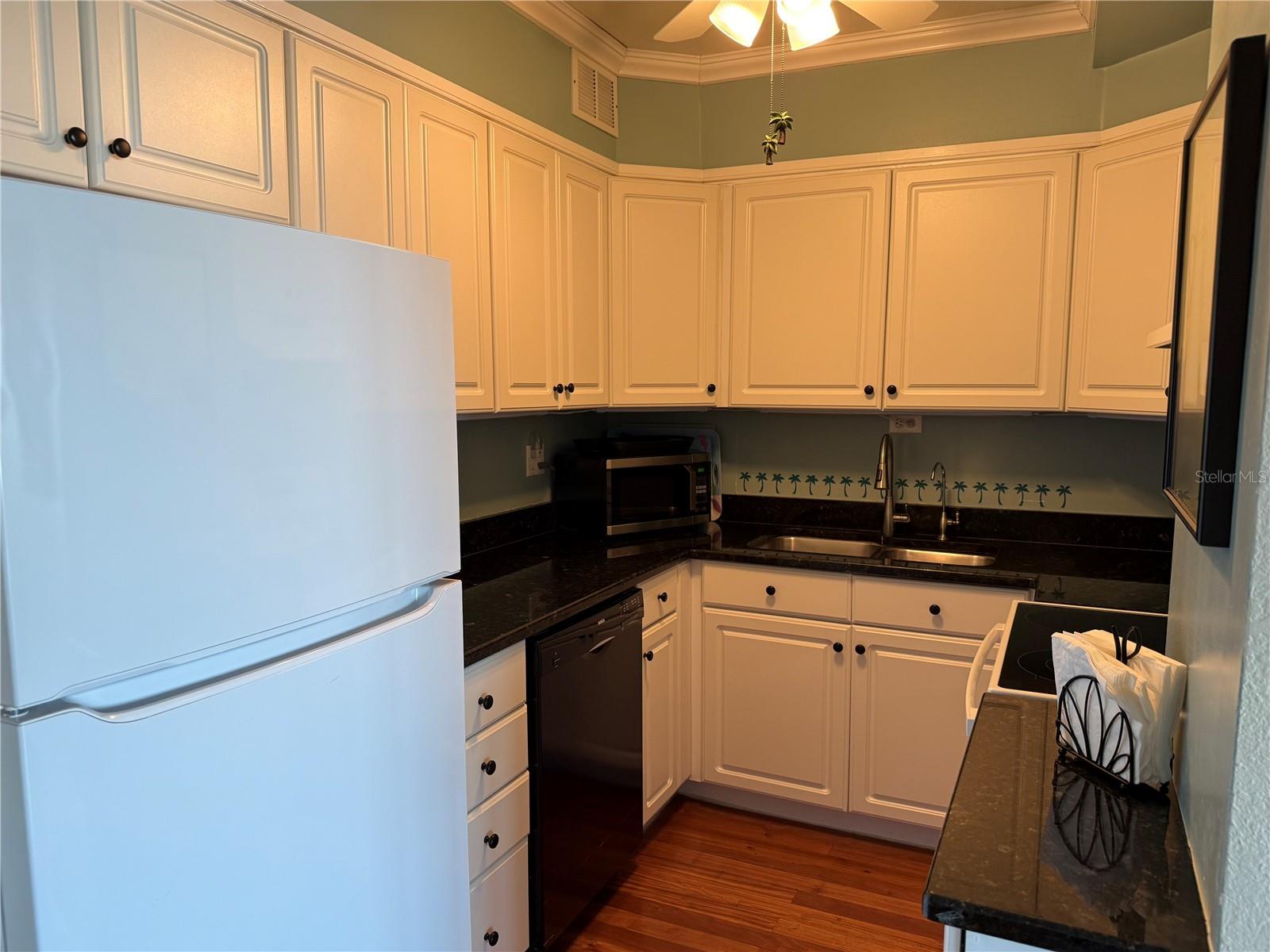 HORIZON HOUSE CO-OP - Residential