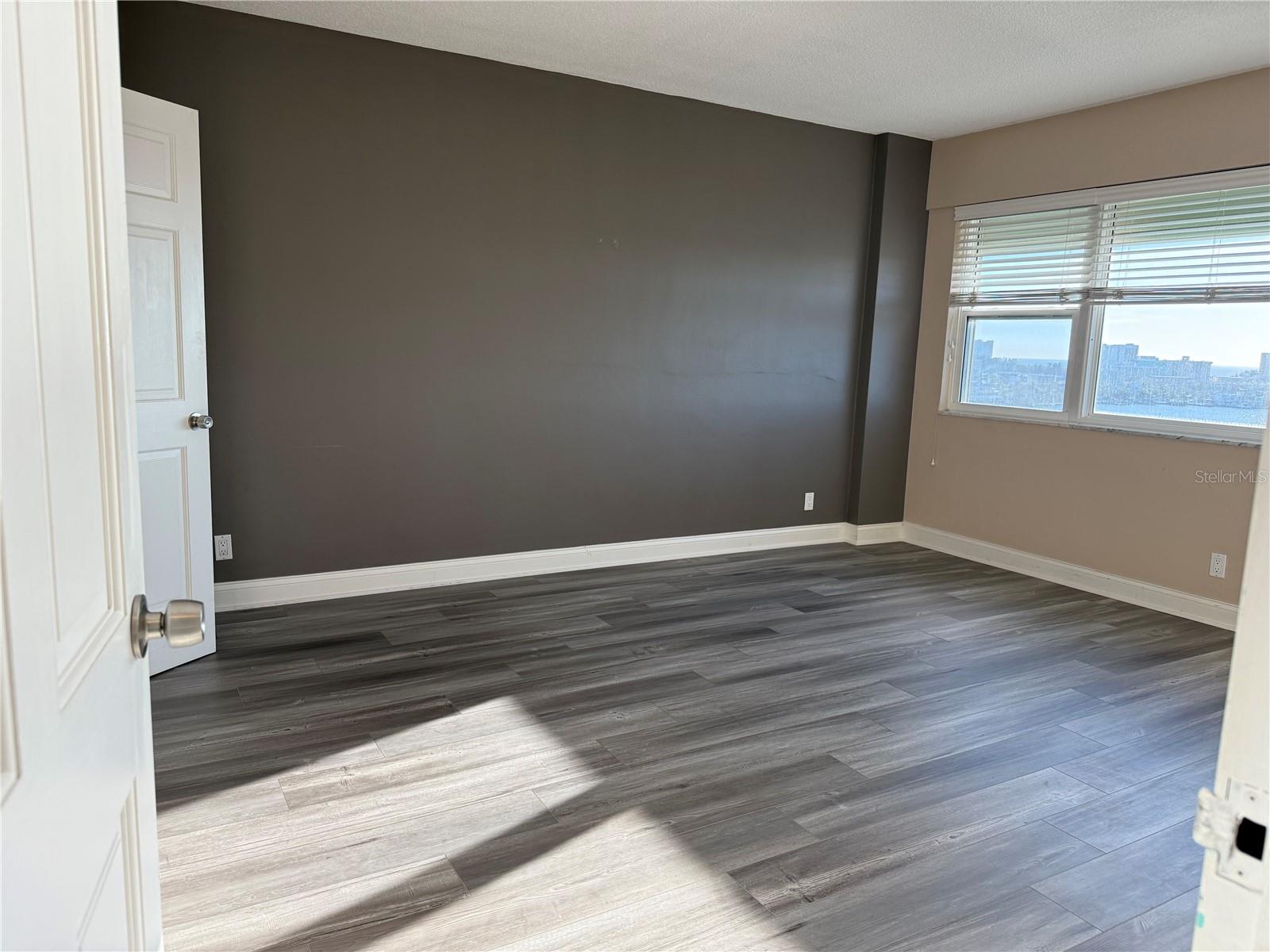 HORIZON HOUSE CO-OP - Residential