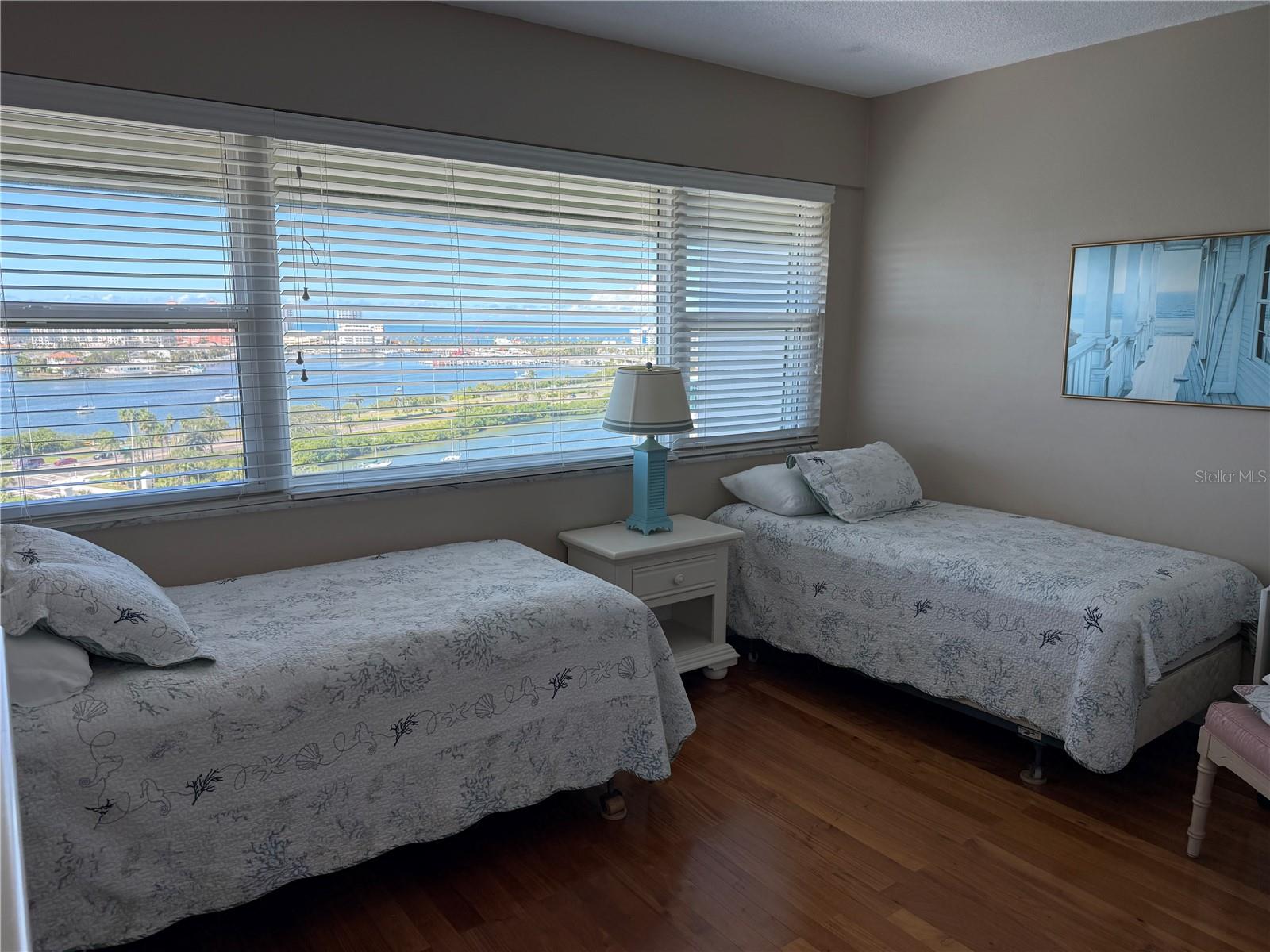 HORIZON HOUSE CO-OP - Residential