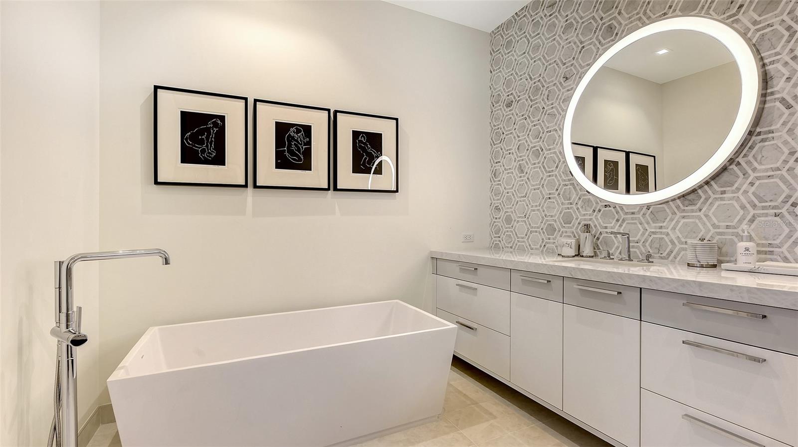 CONDOMINIUM RESIDENCES AT LONGBOAT KEY - Residential Lease