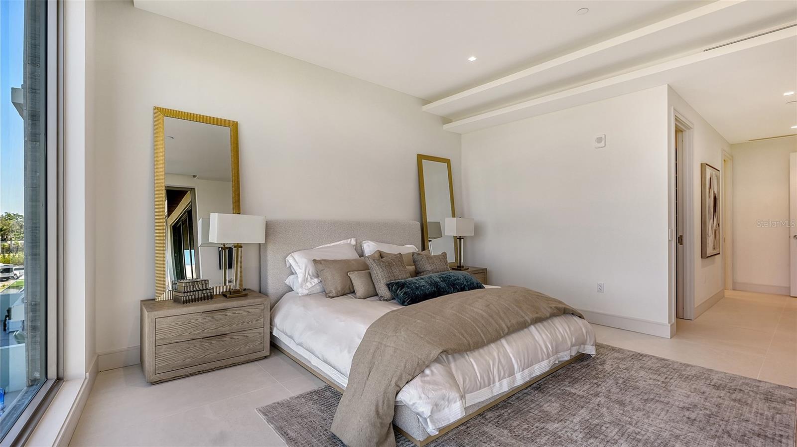 CONDOMINIUM RESIDENCES AT LONGBOAT KEY - Residential Lease