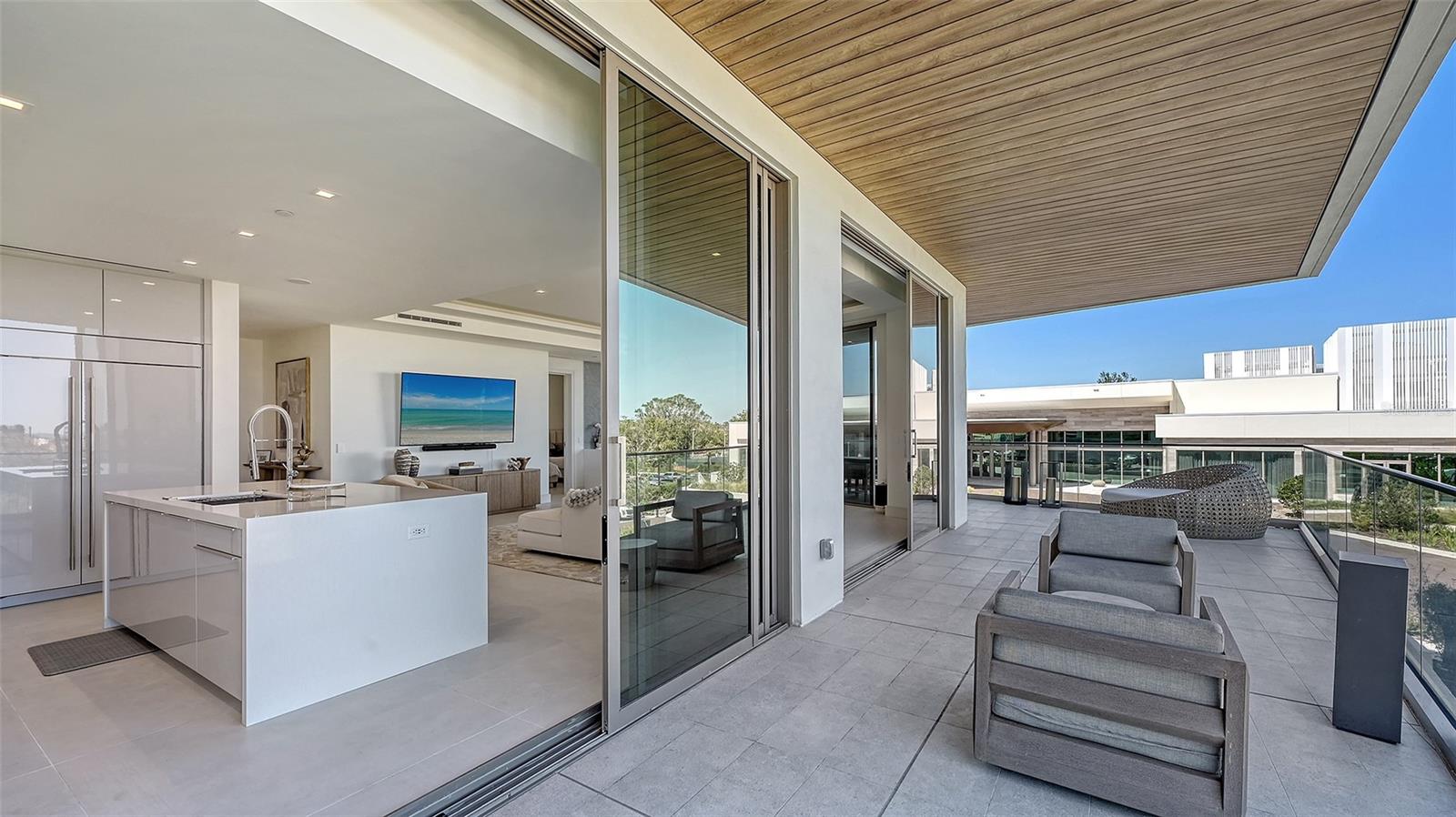 CONDOMINIUM RESIDENCES AT LONGBOAT KEY - Residential Lease