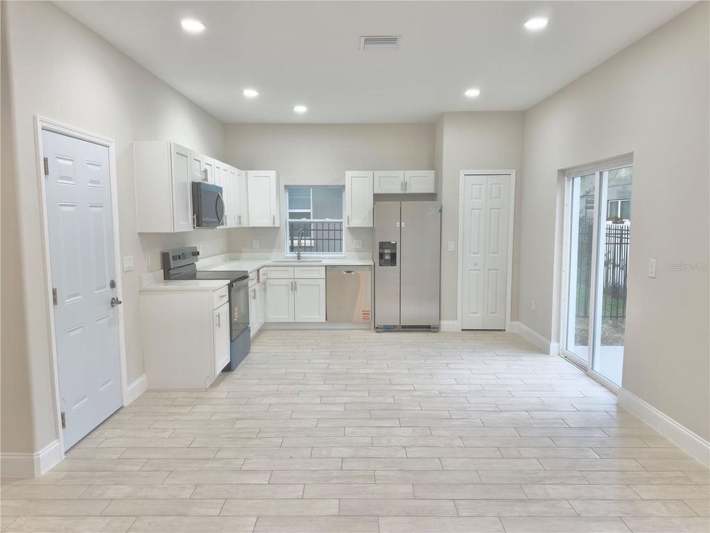 Photo of 741 S Lee Avenue, Orlando, FL 32805 (MLS # O6392848)