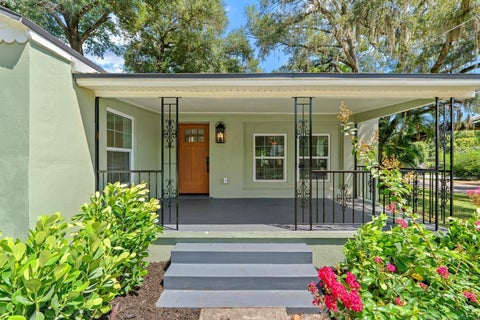 Photo of 1230 E Henry Avenue, Tampa, FL 33604 (MLS # TB8544771)
