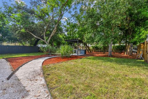 A home in SEMINOLE