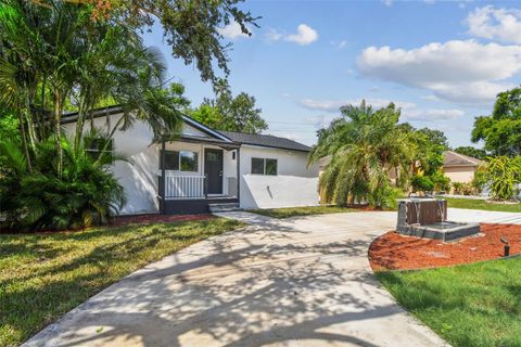 A home in SEMINOLE