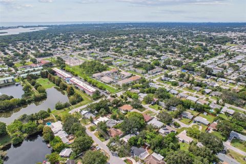 A home in SEMINOLE