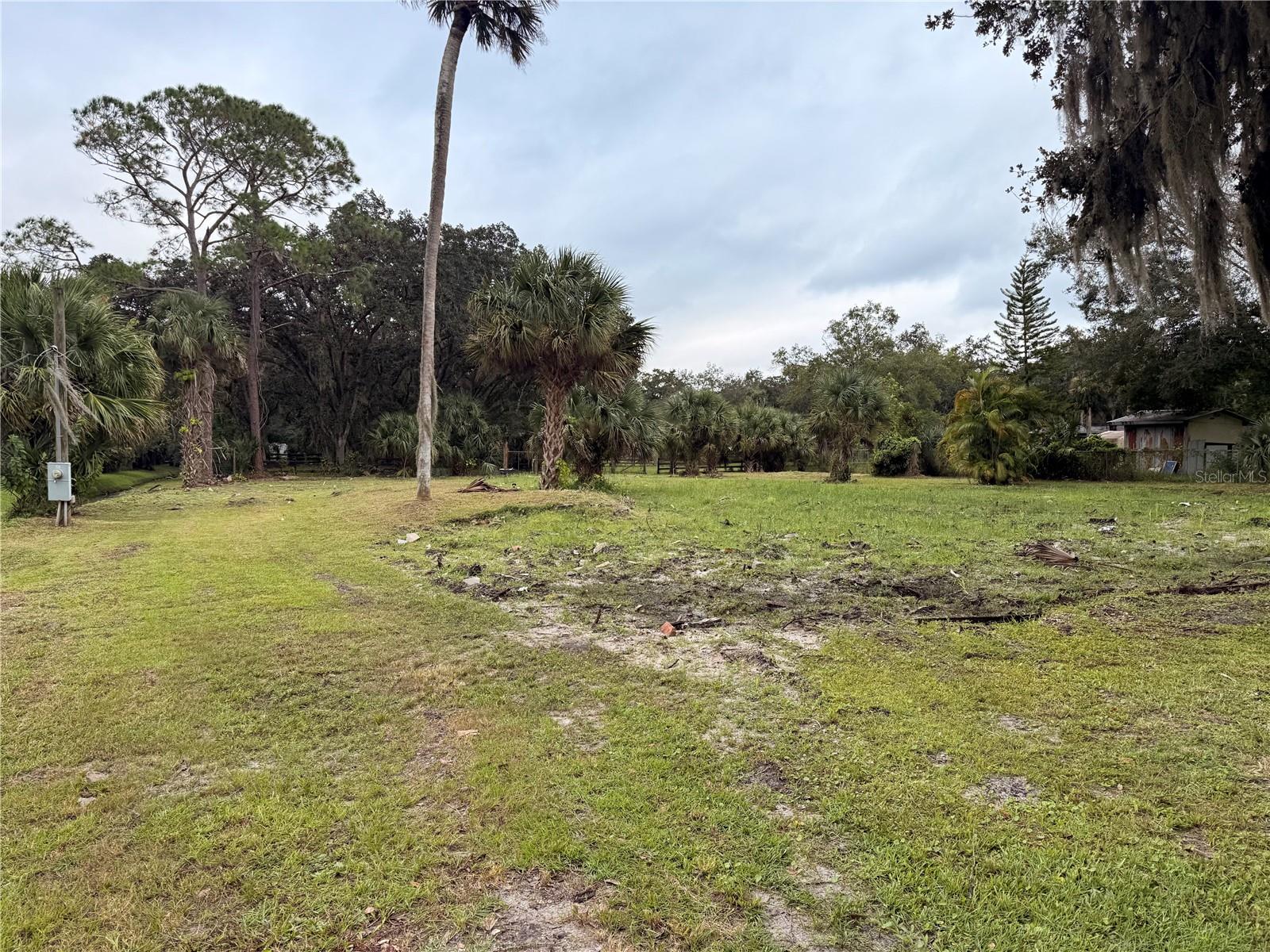 CHRISTMAS PARK FIRST ADD - Land