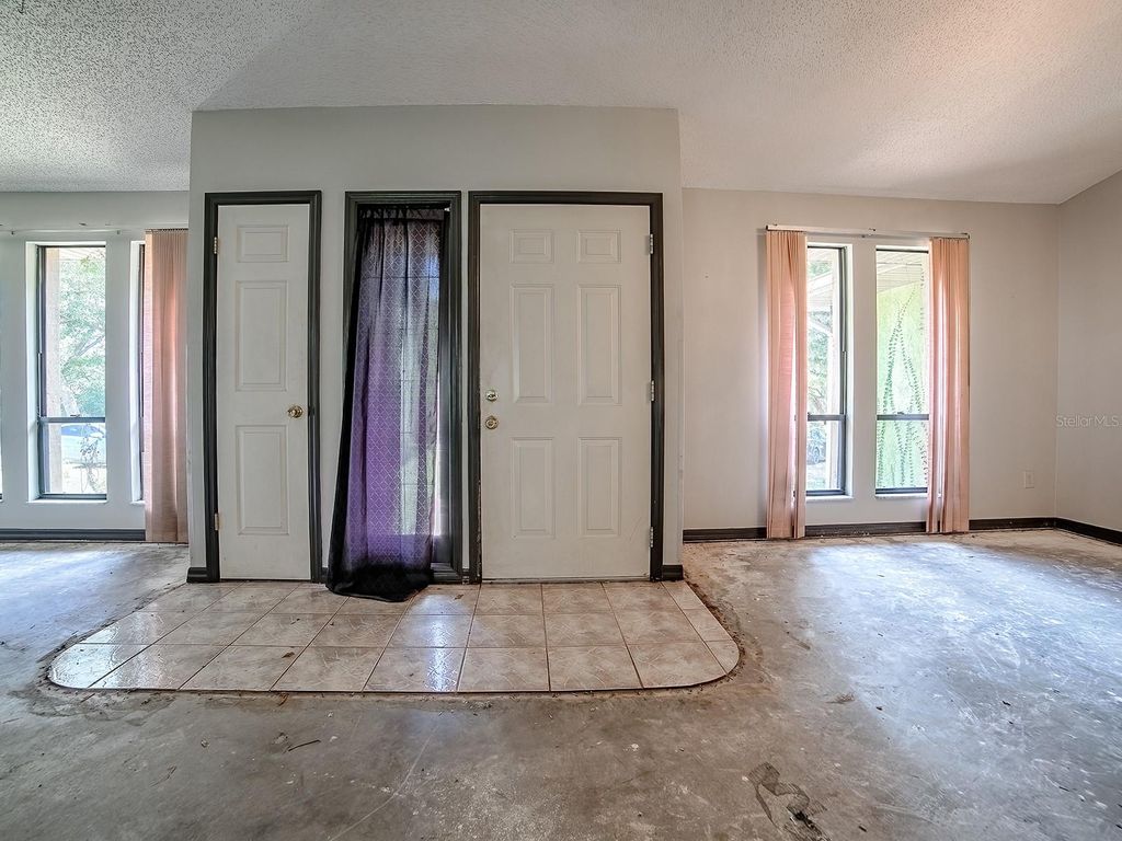 Photo of 912 Sheila Place, Apopka, FL 32703 (MLS # G5109174)
