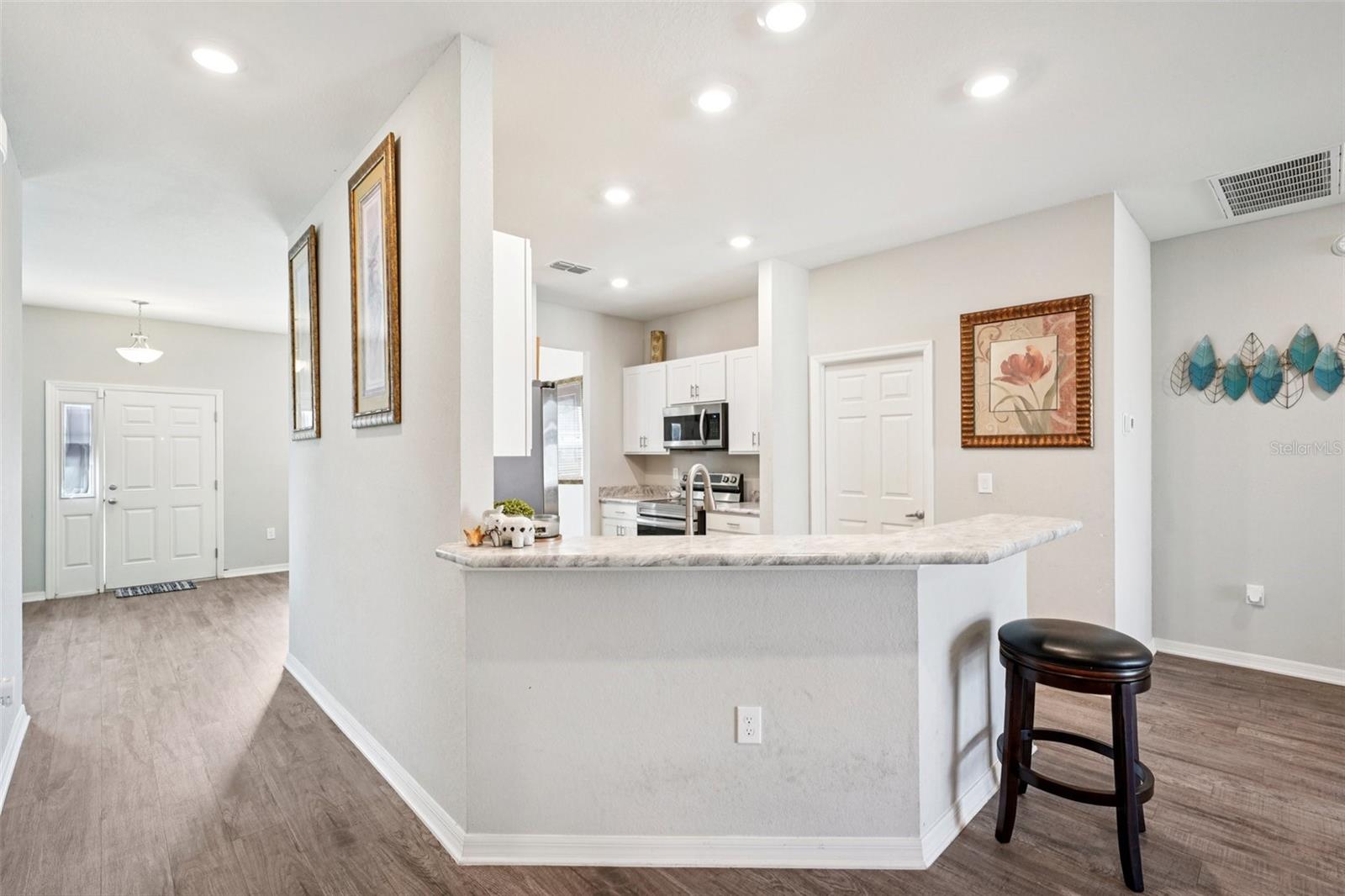 LANDINGS/EAGLE LAKE - Residential