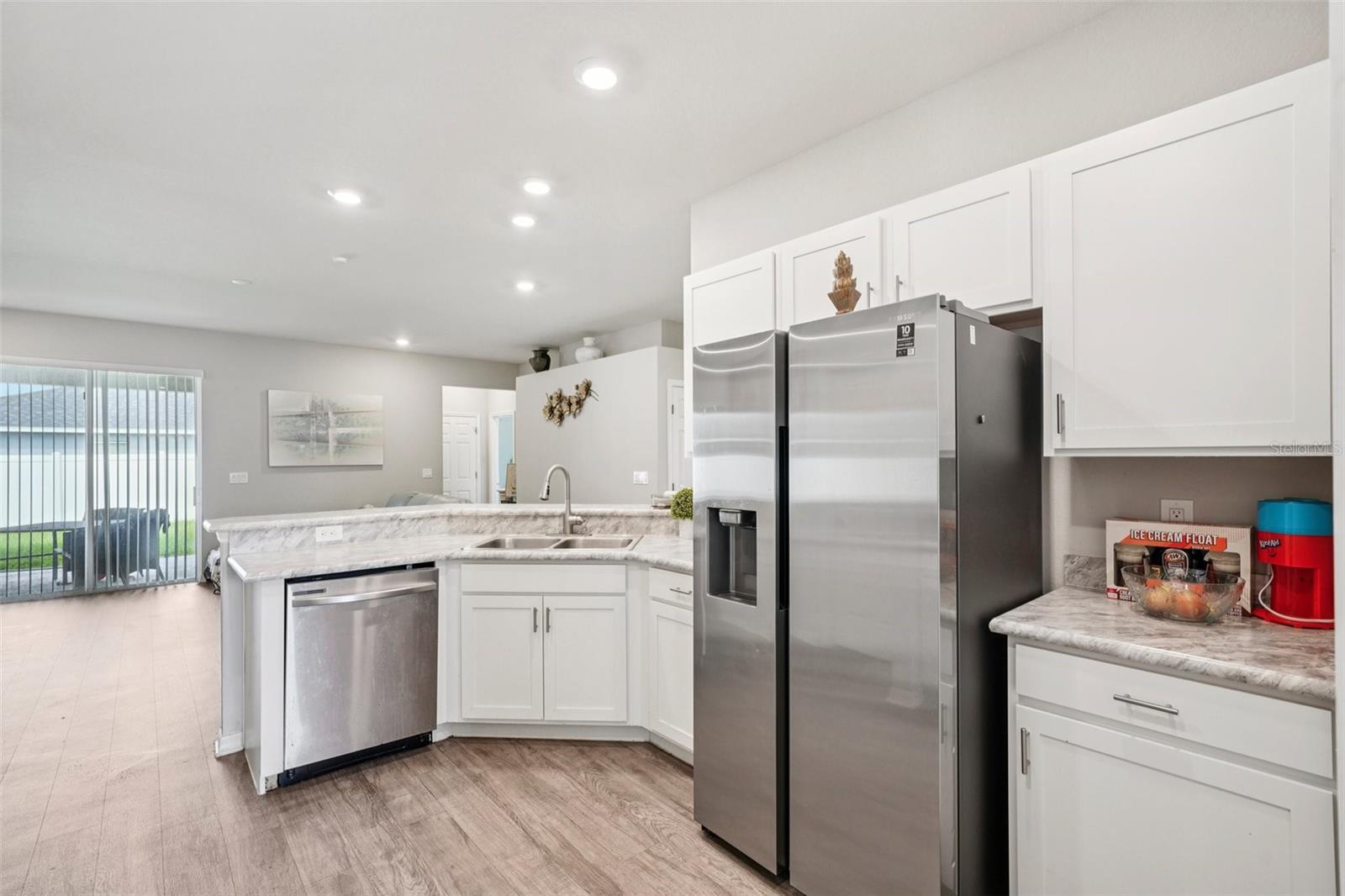 LANDINGS/EAGLE LAKE - Residential