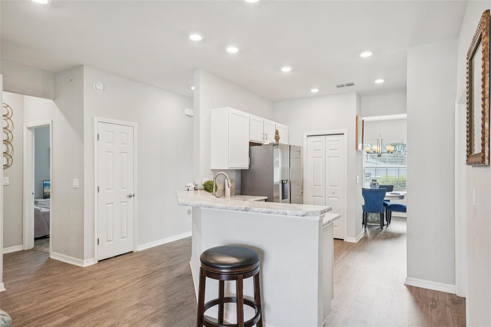 LANDINGS/EAGLE LAKE - Residential