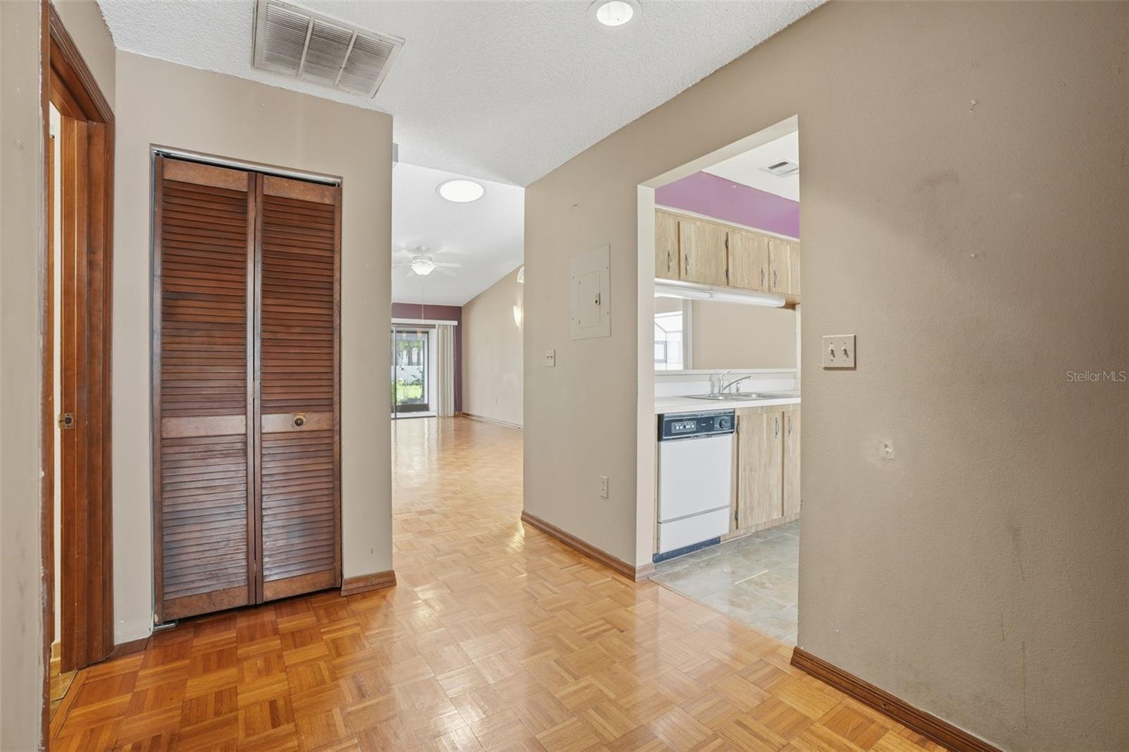 GOLF VILLAS 02 AT POINCIANA REP 01 - Residential