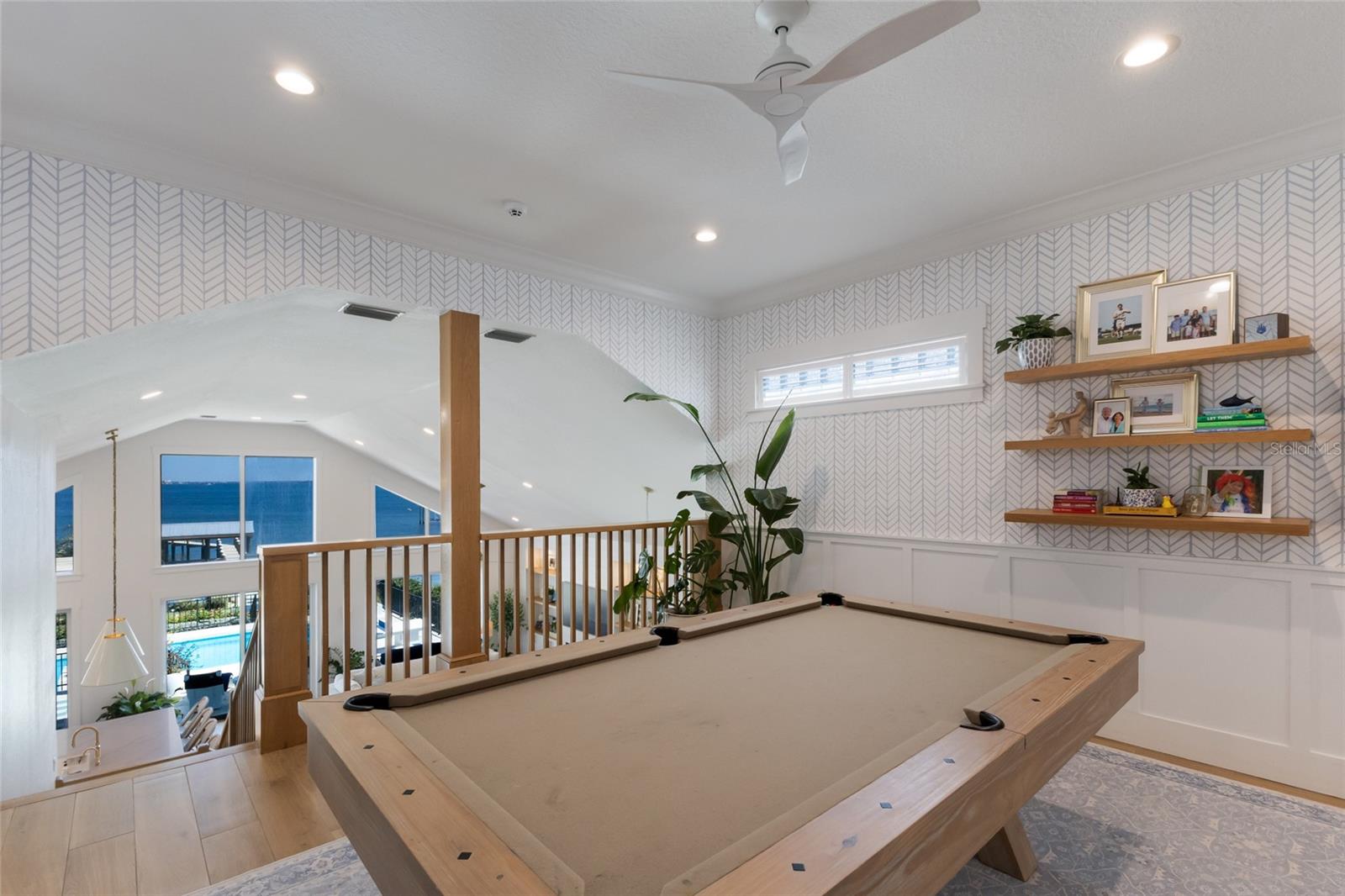 BRADLEY SHORES - Residential