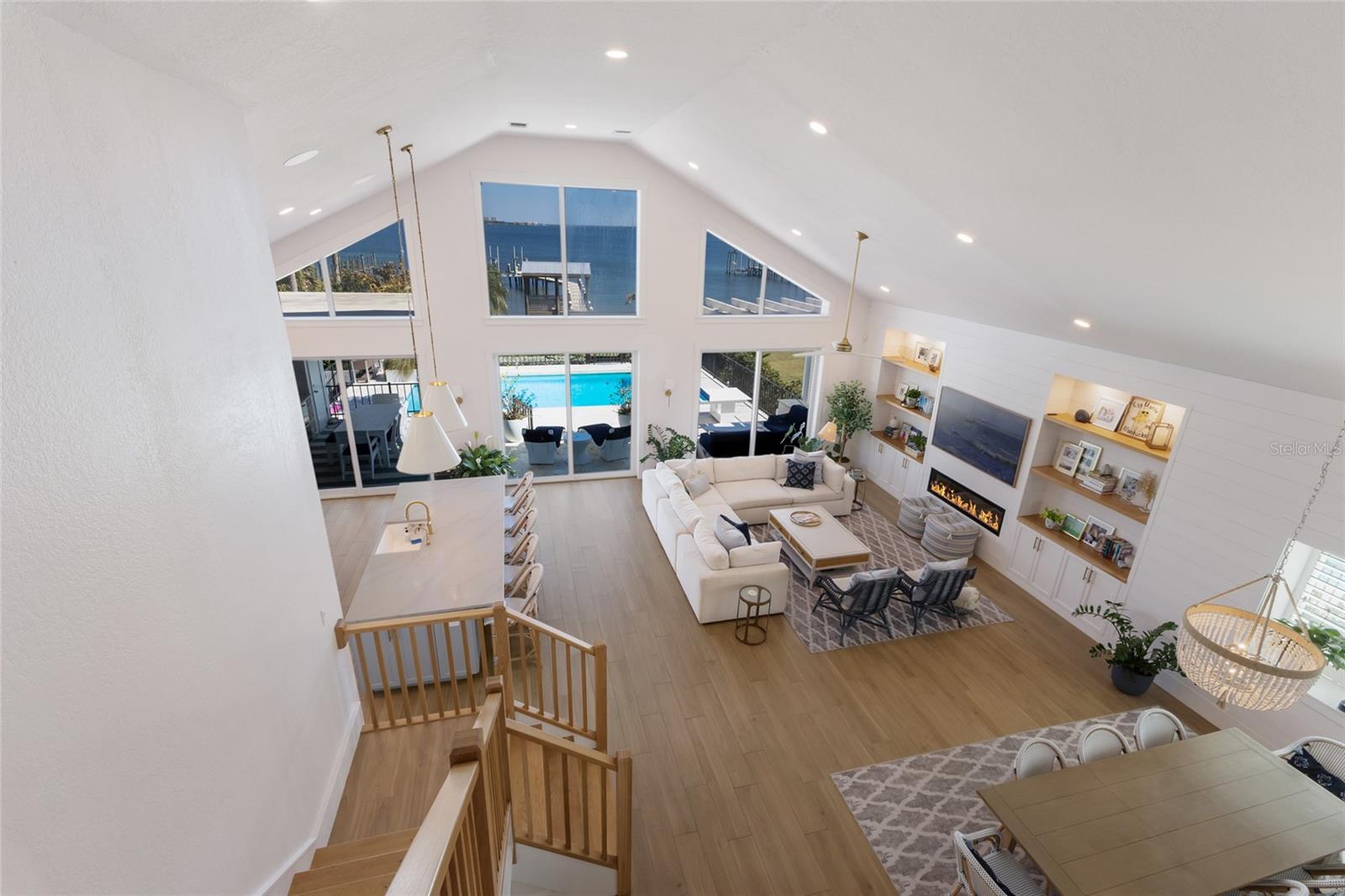 BRADLEY SHORES - Residential