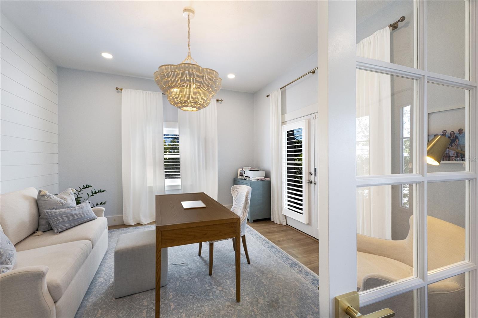 BRADLEY SHORES - Residential