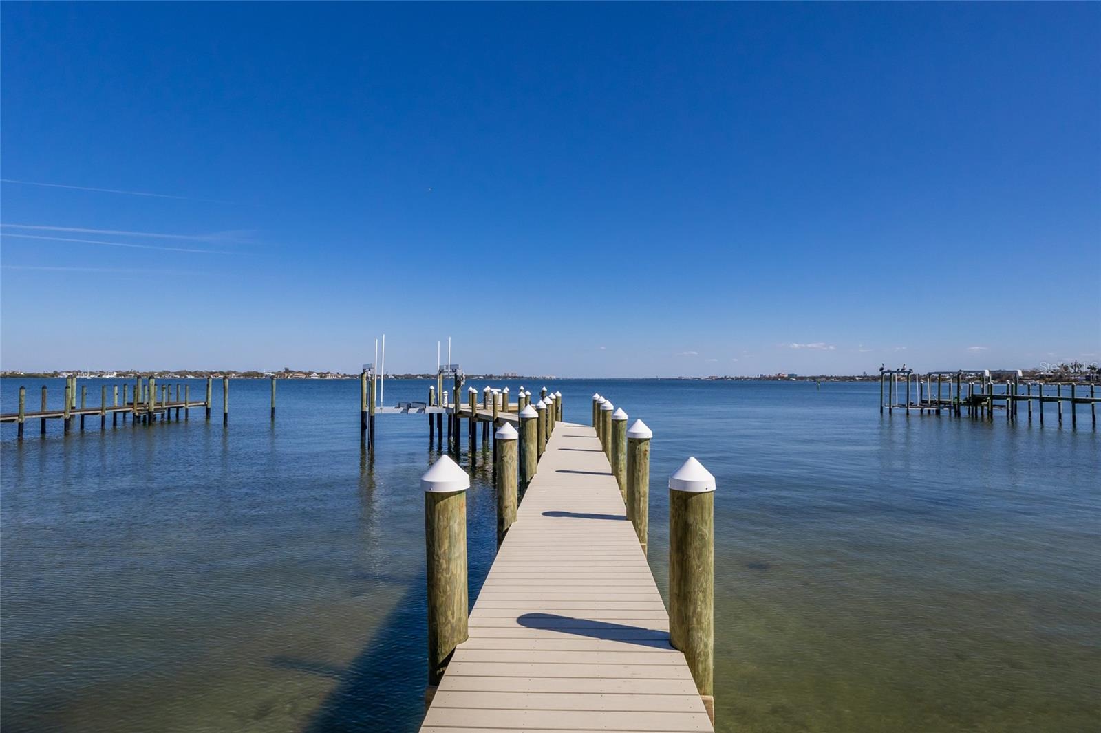 BRADLEY SHORES - Residential