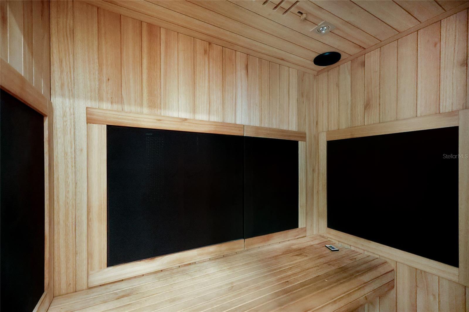 BRADLEY SHORES - Residential