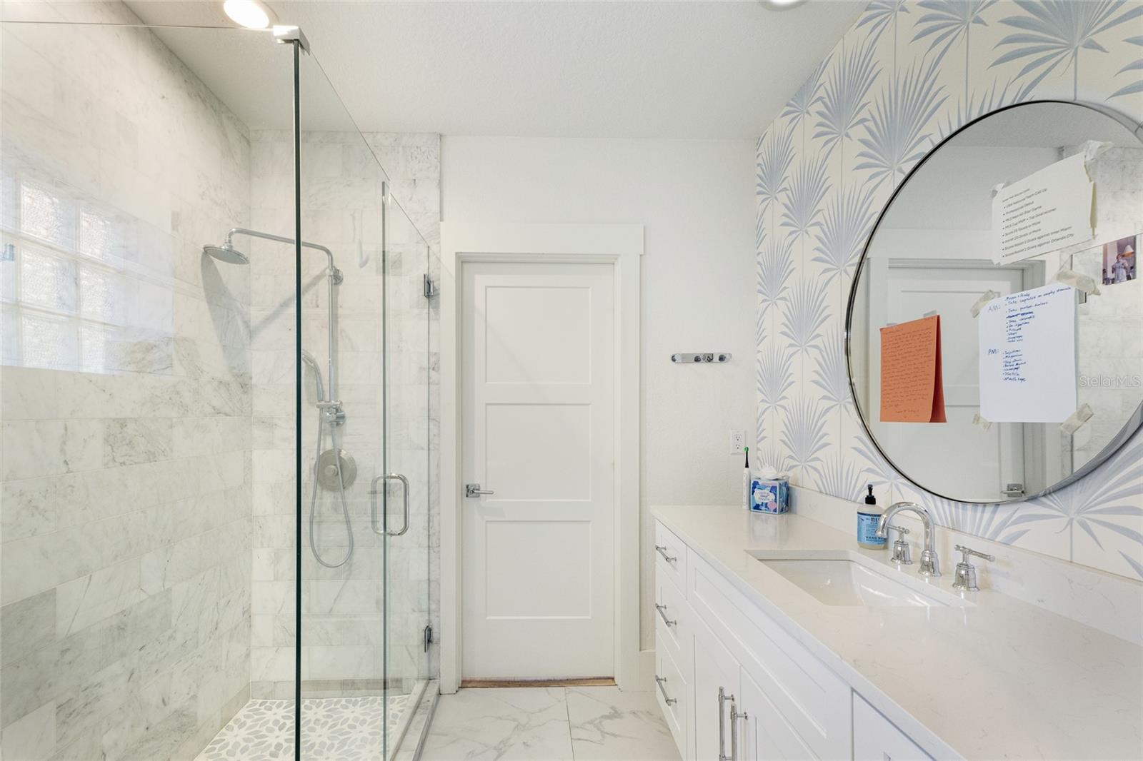 BRADLEY SHORES - Residential