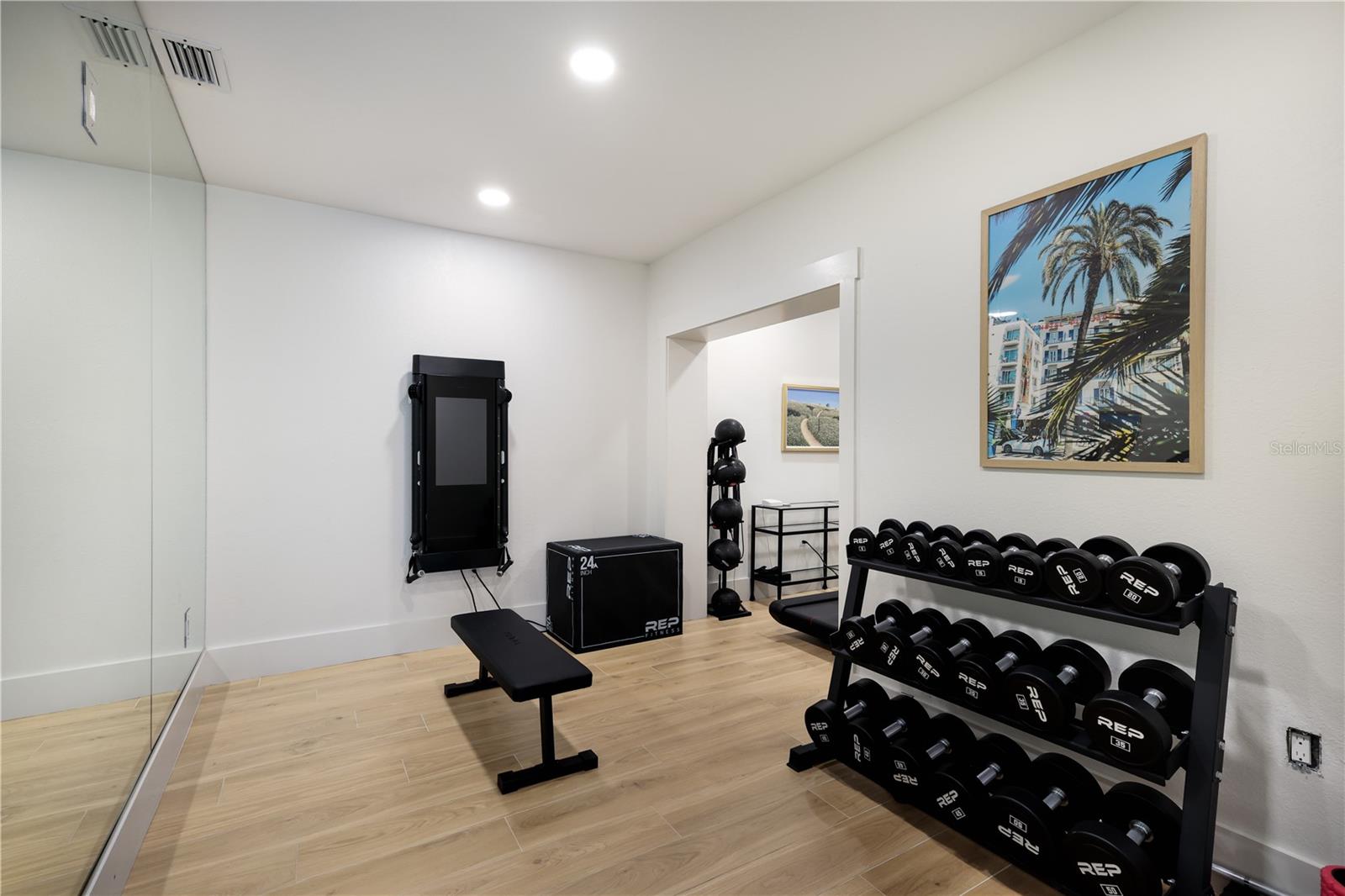 BRADLEY SHORES - Residential