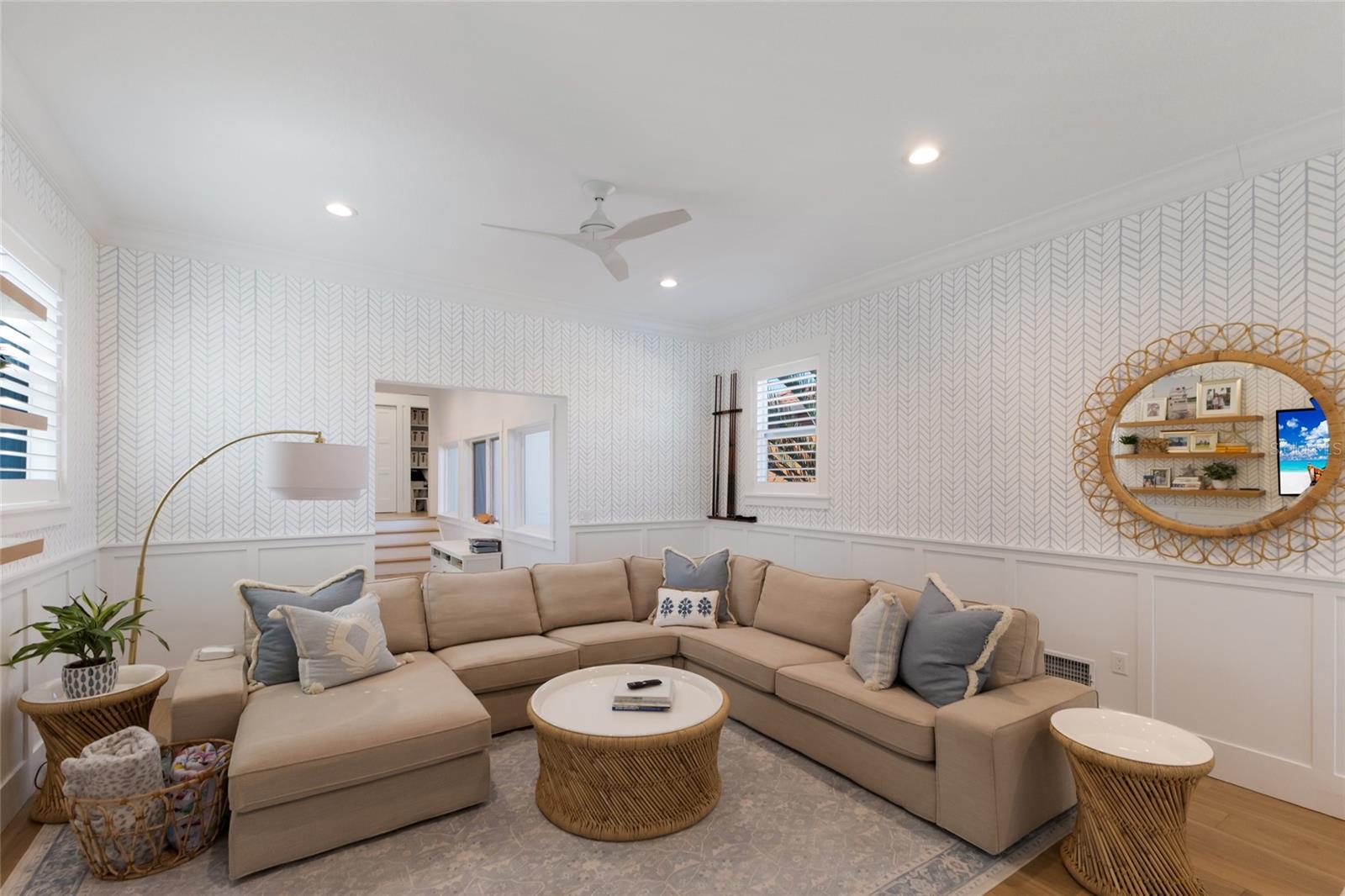 BRADLEY SHORES - Residential