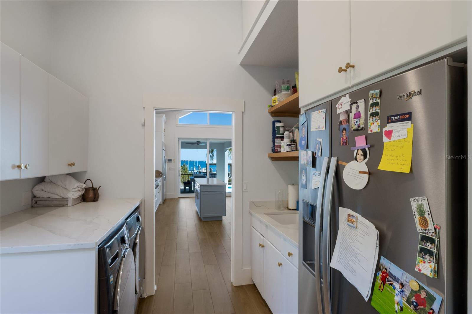 BRADLEY SHORES - Residential