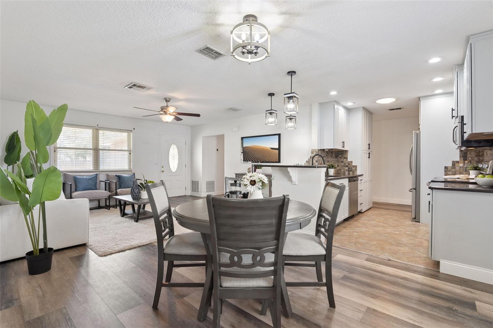 DELTONA LAKES UNIT 05 - Residential