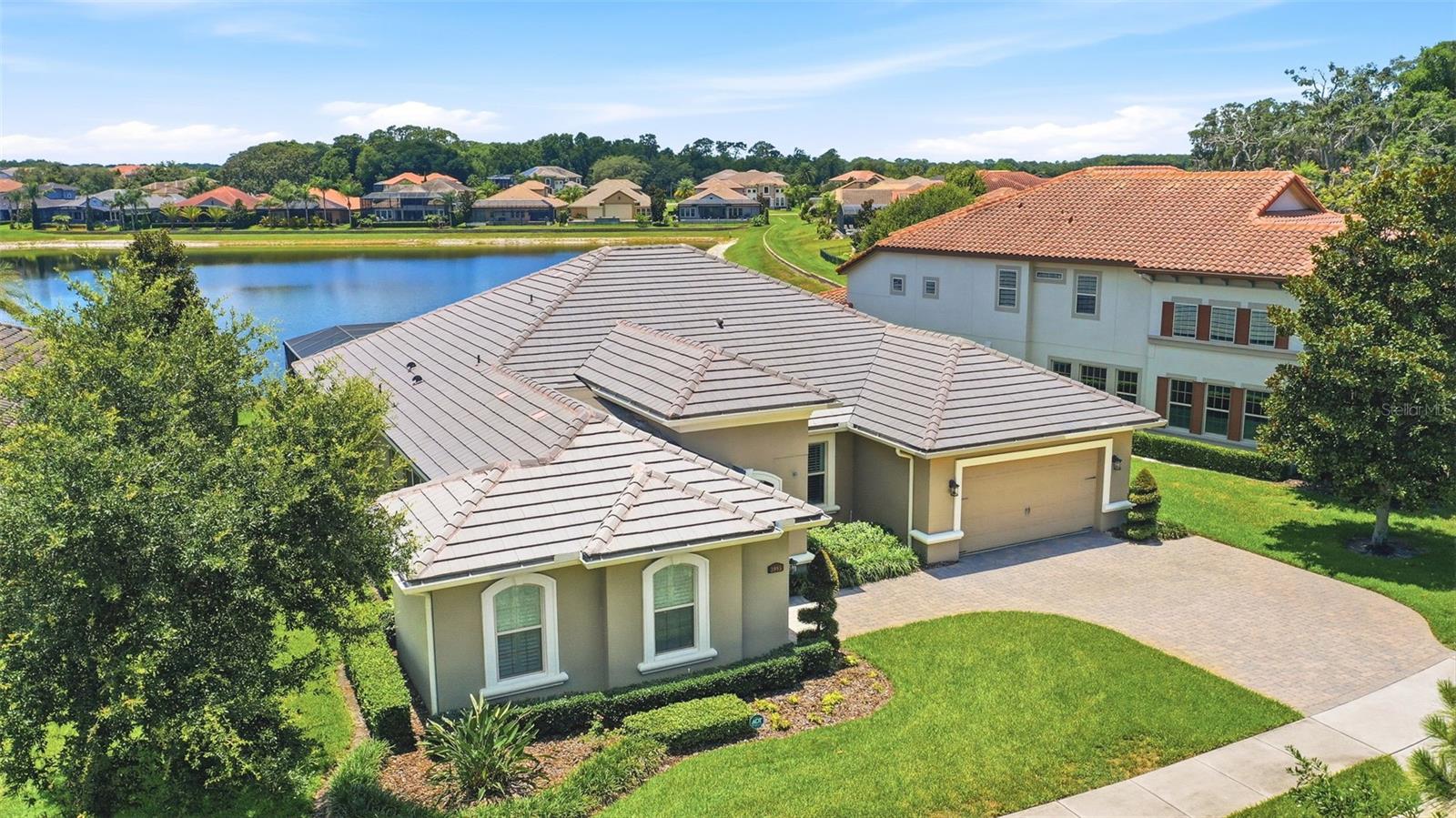 3995 EQUINE COVE