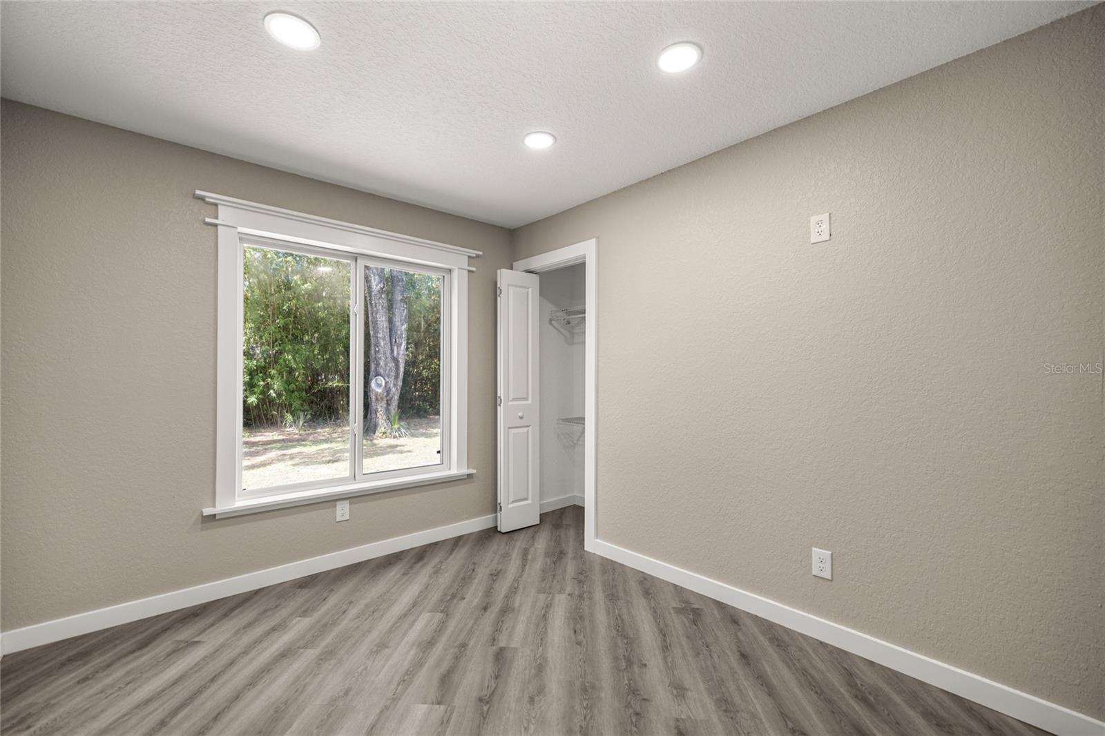 CRYSTAL PARK - Residential