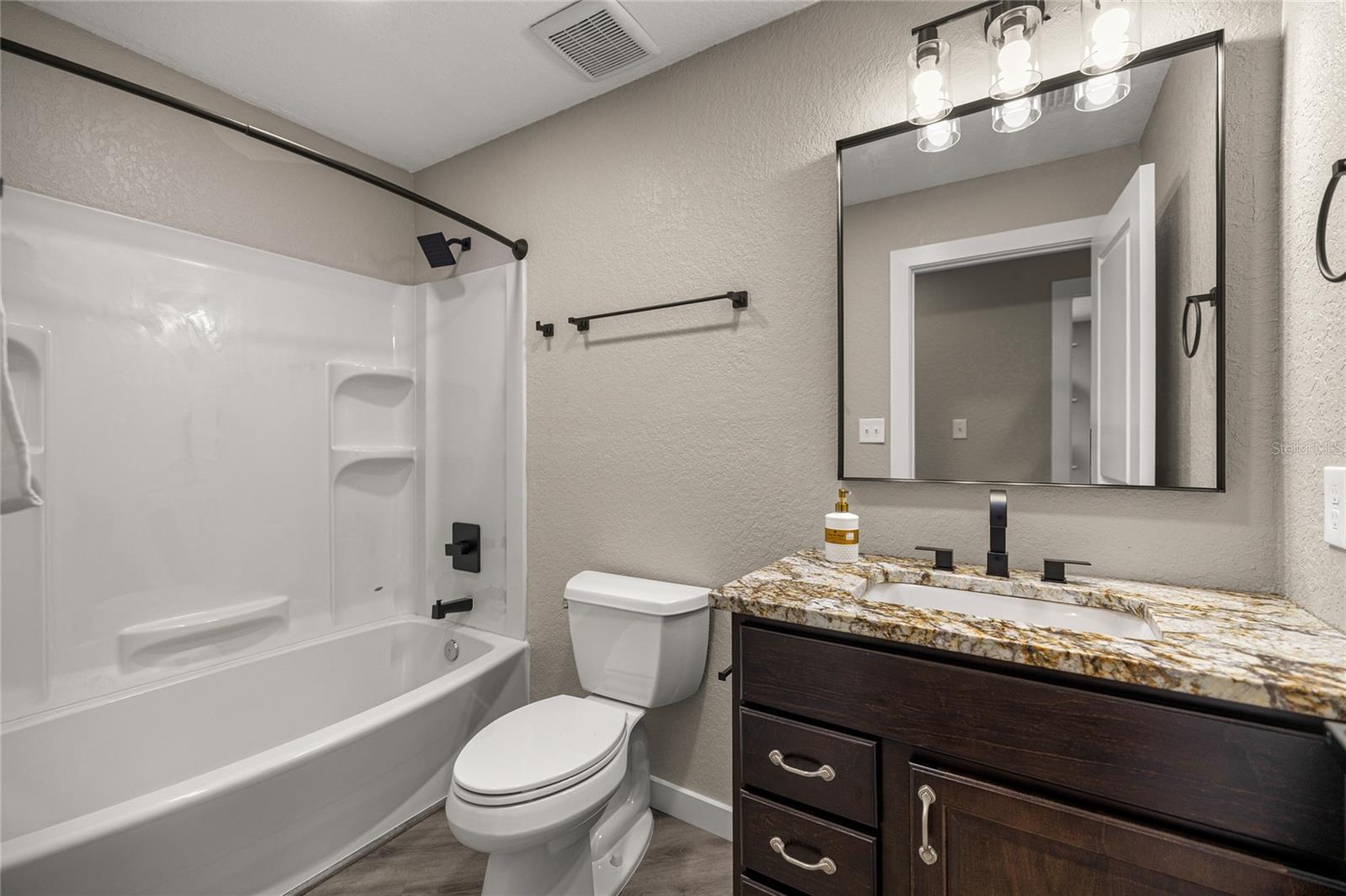 CRYSTAL PARK - Residential