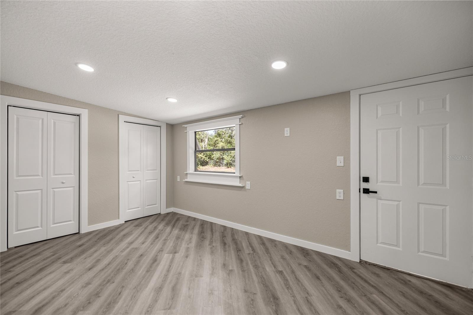 CRYSTAL PARK - Residential