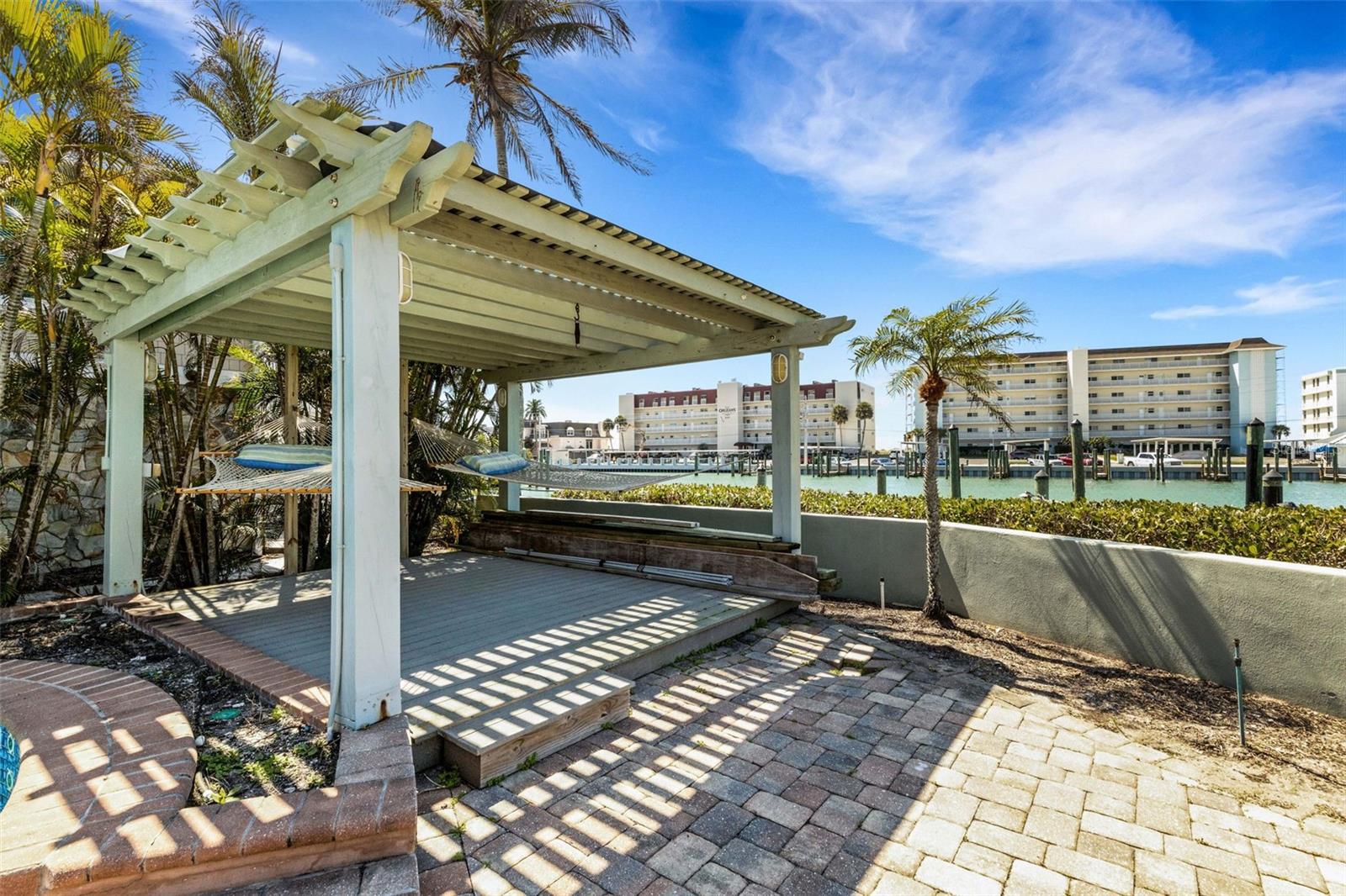 LA GUNA PARK - Residential