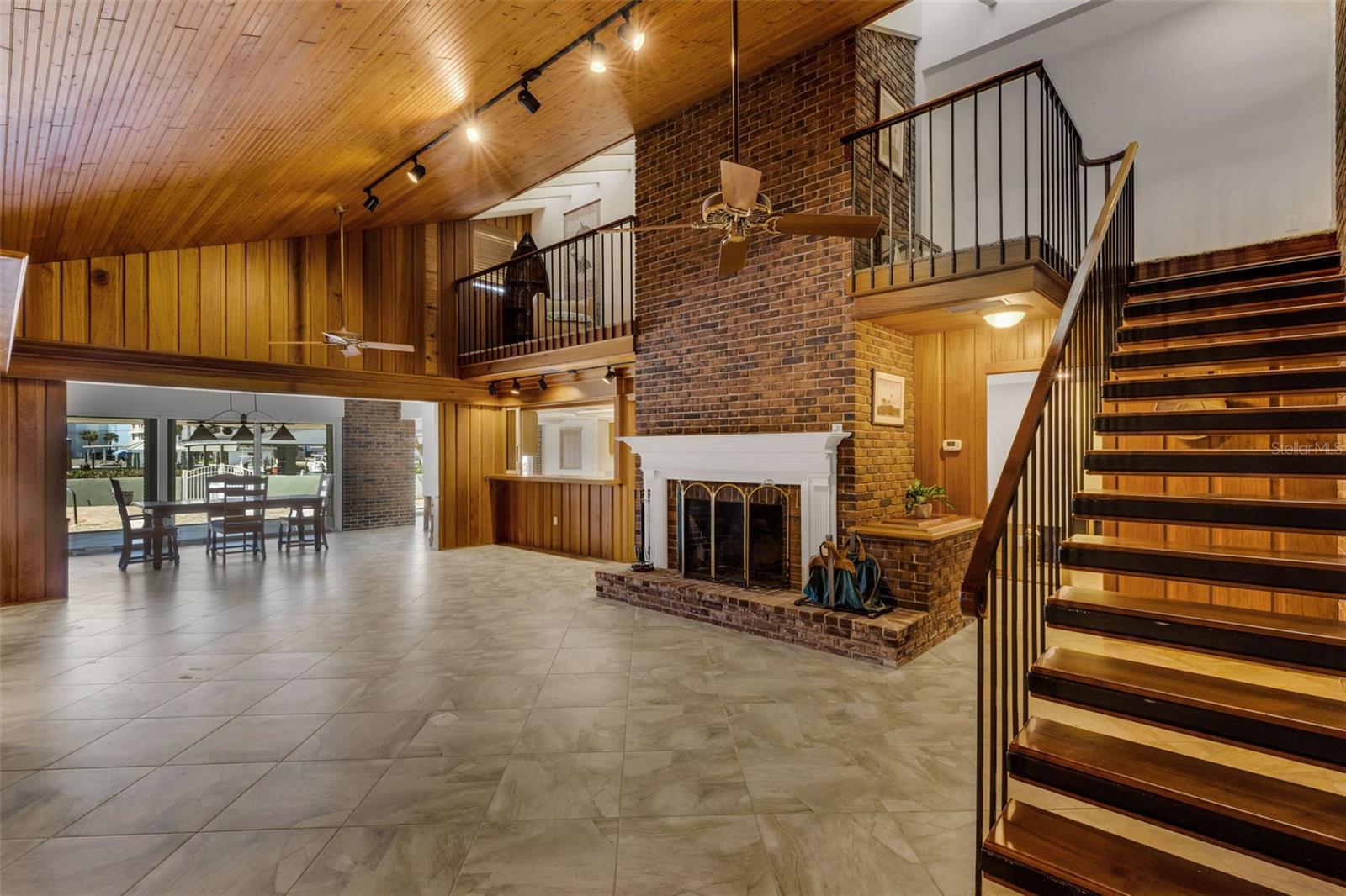 LA GUNA PARK - Residential