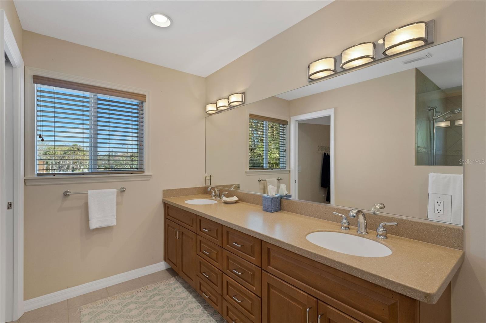 LA GUNA PARK - Residential