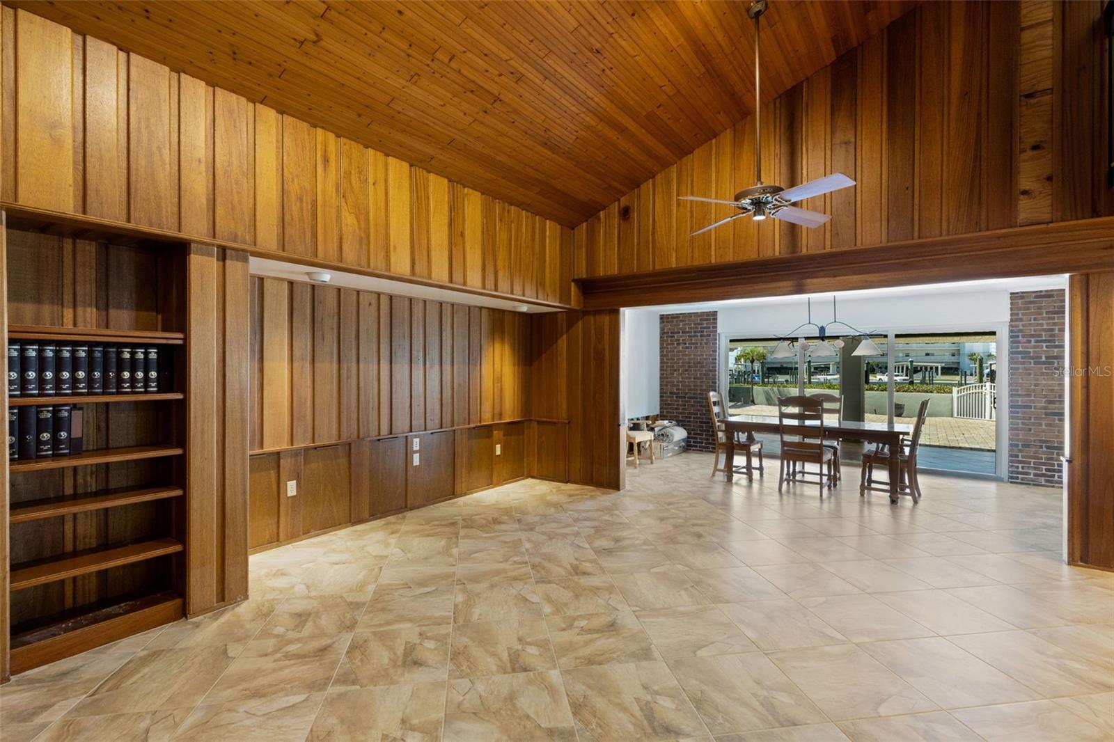 LA GUNA PARK - Residential