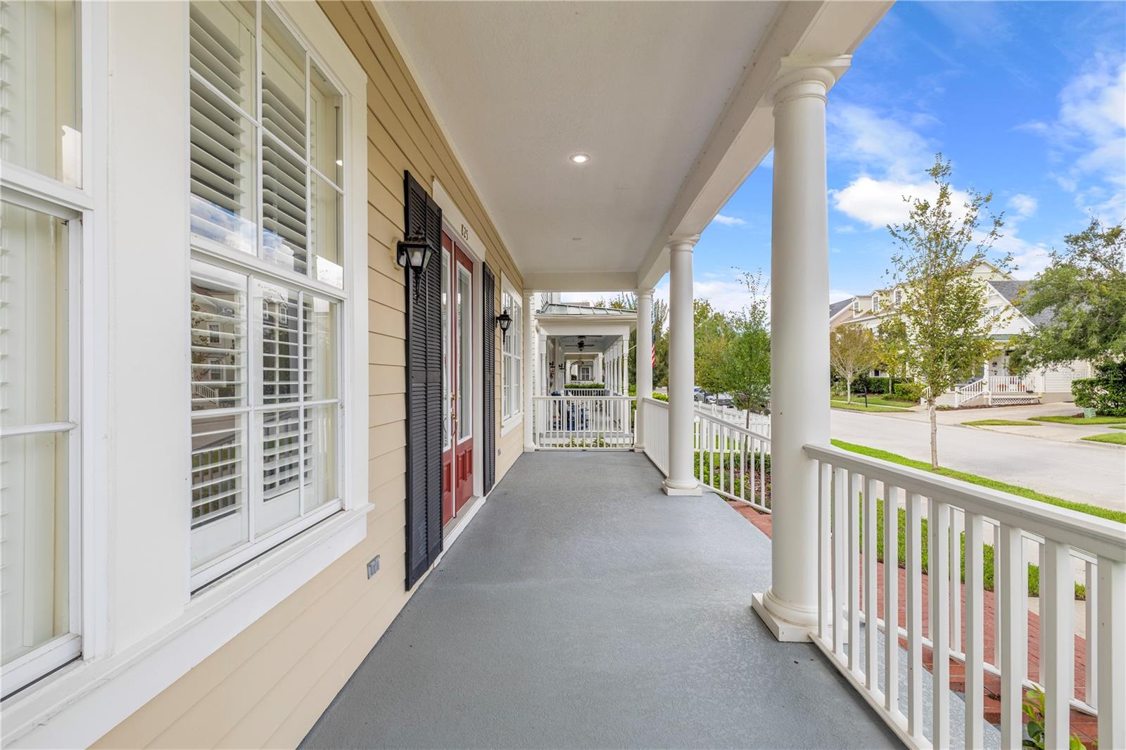 825 SPRING PARK LOOP