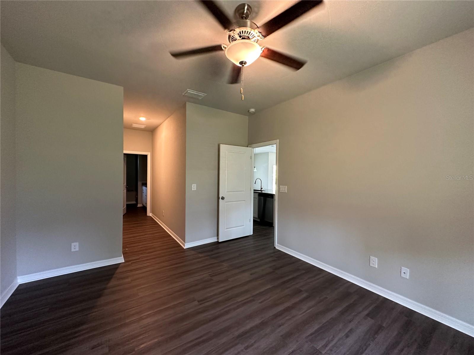 PORT CHARLOTTE SUB 08 - Residential Lease