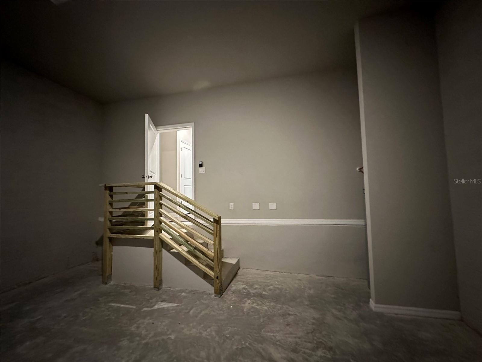 PORT CHARLOTTE SUB 08 - Residential Lease