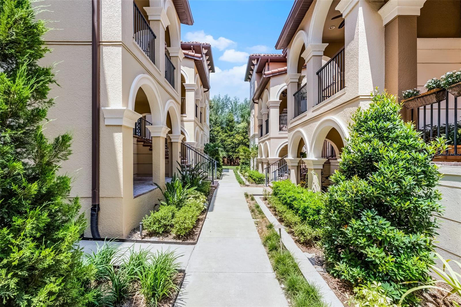 524 LOBELIA DRIVE