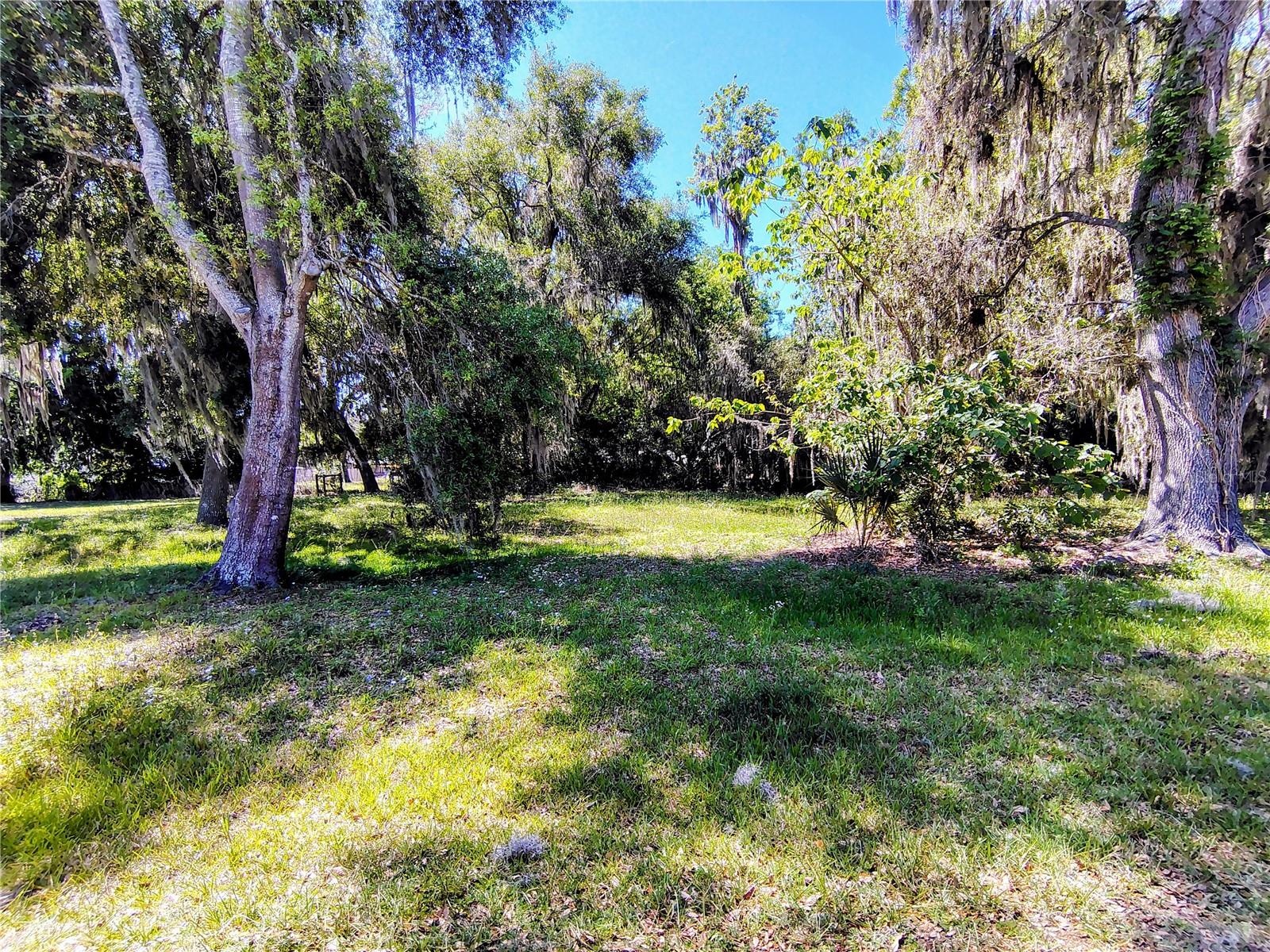 TRACYS POINT 2ND ADD - Land
