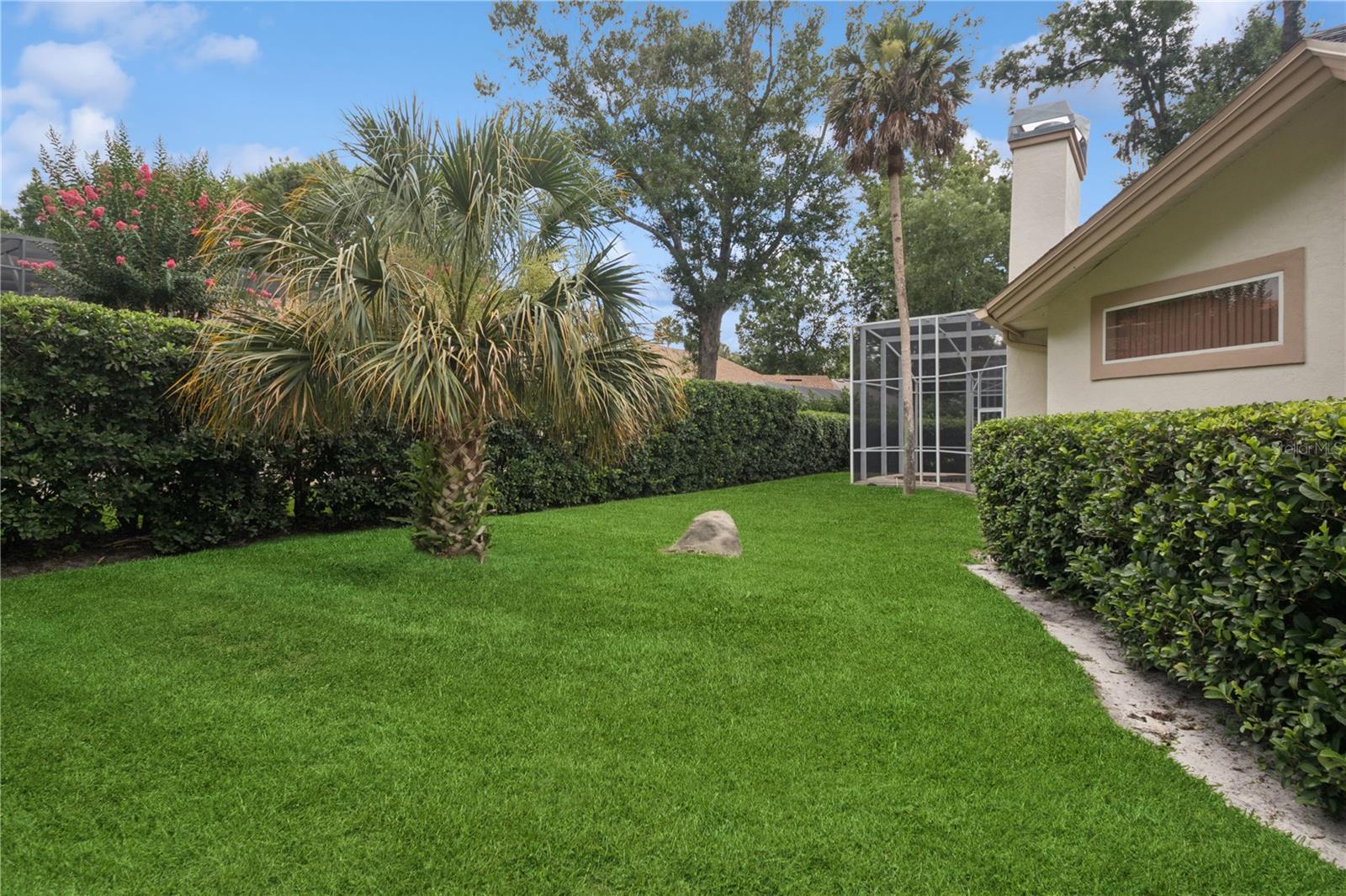 4823 SHORELINE CIRCLE