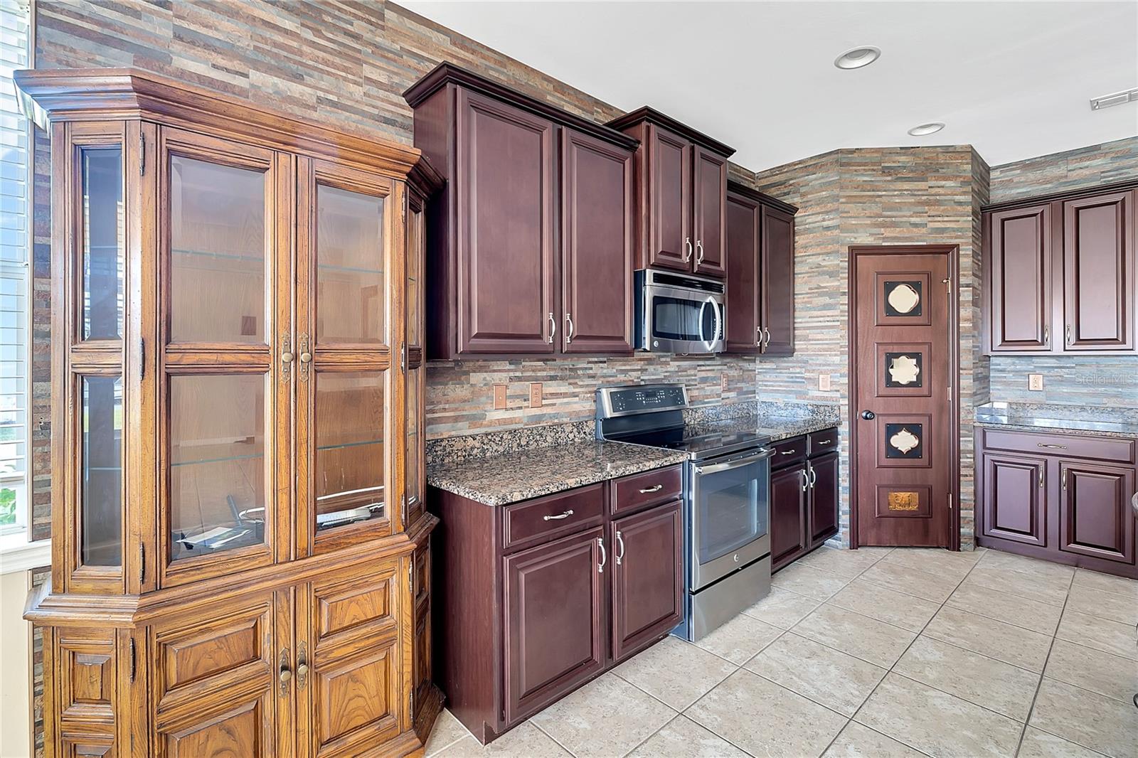 TALON BAY - Residential Lease