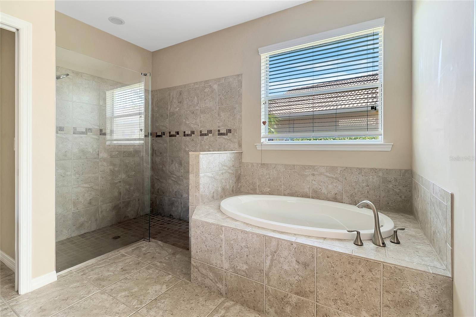 TALON BAY - Residential Lease