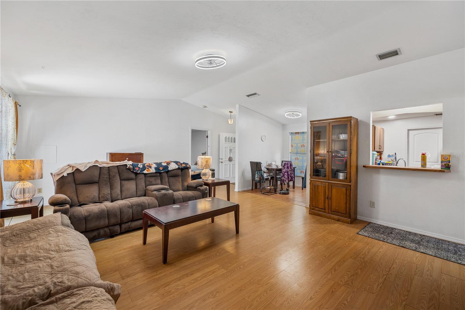 WILLOW RUN UNIT 04 - Residential