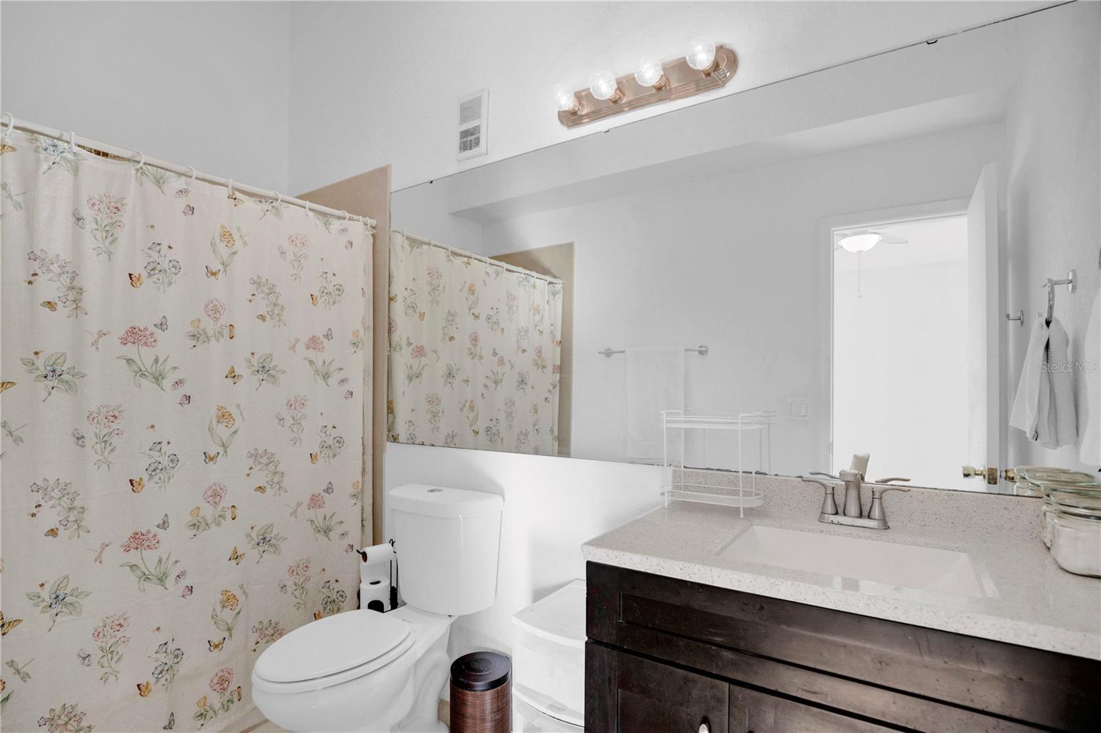 THATCHERS LANDING CONDO 03 - Residential