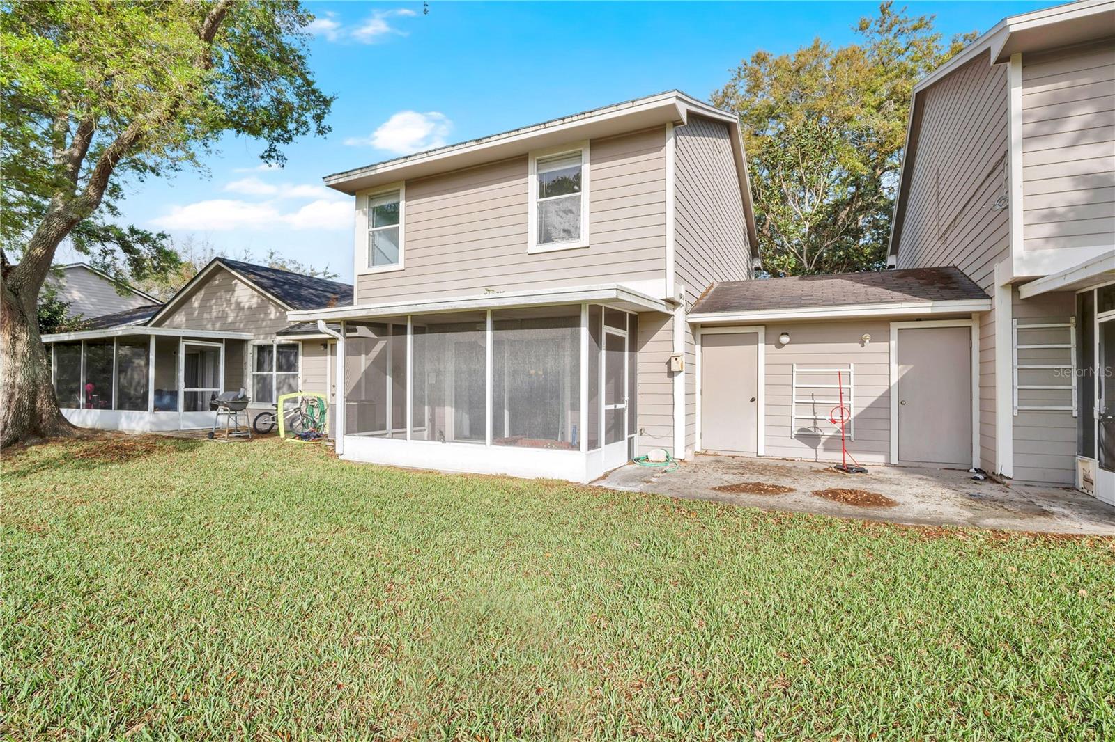 THATCHERS LANDING CONDO 03 - Residential