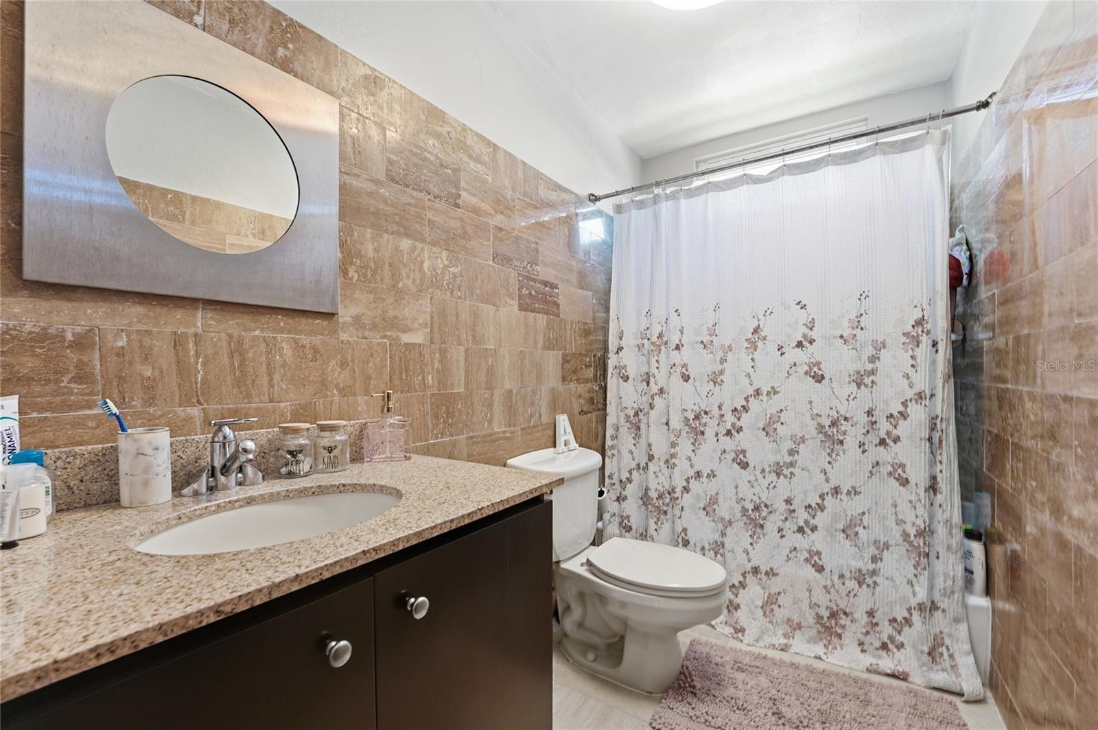 EXT VILLA CAPARRA - Residential