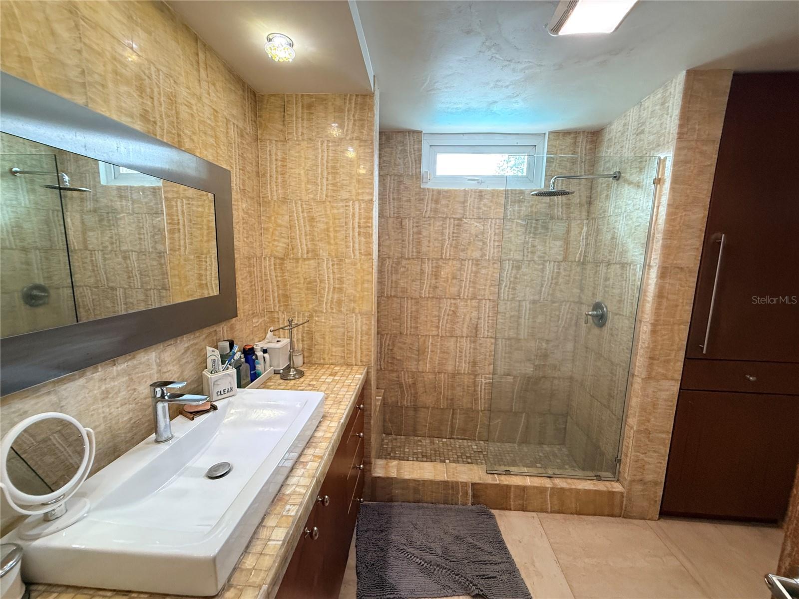 EXT VILLA CAPARRA - Residential