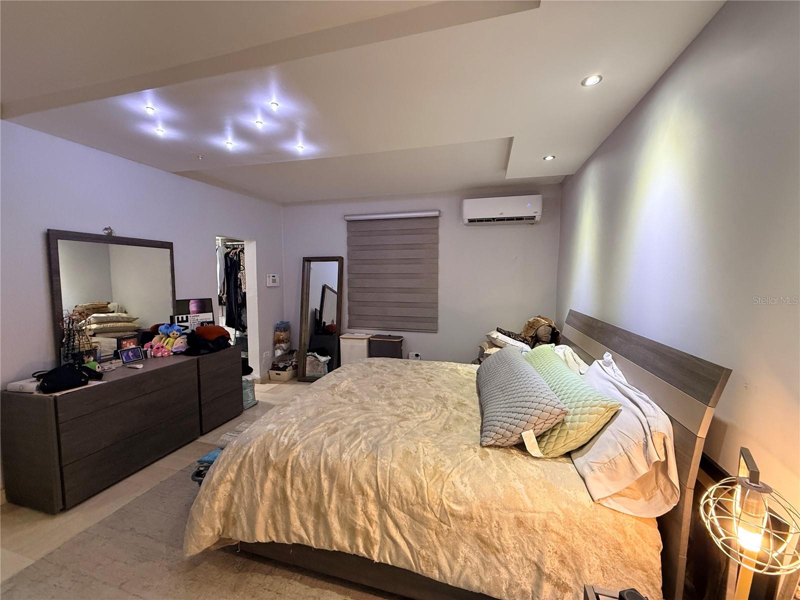 EXT VILLA CAPARRA - Residential